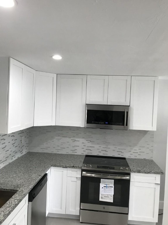 VILLAGE AT DADELAND CONDO - Residential