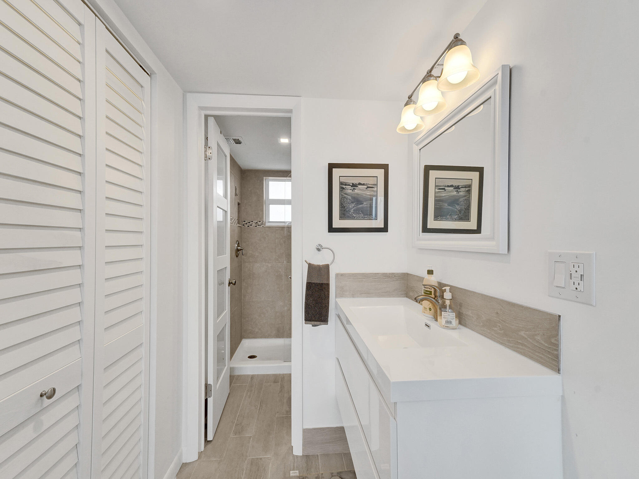 WATERFORD POINT CONDO - Residential Lease