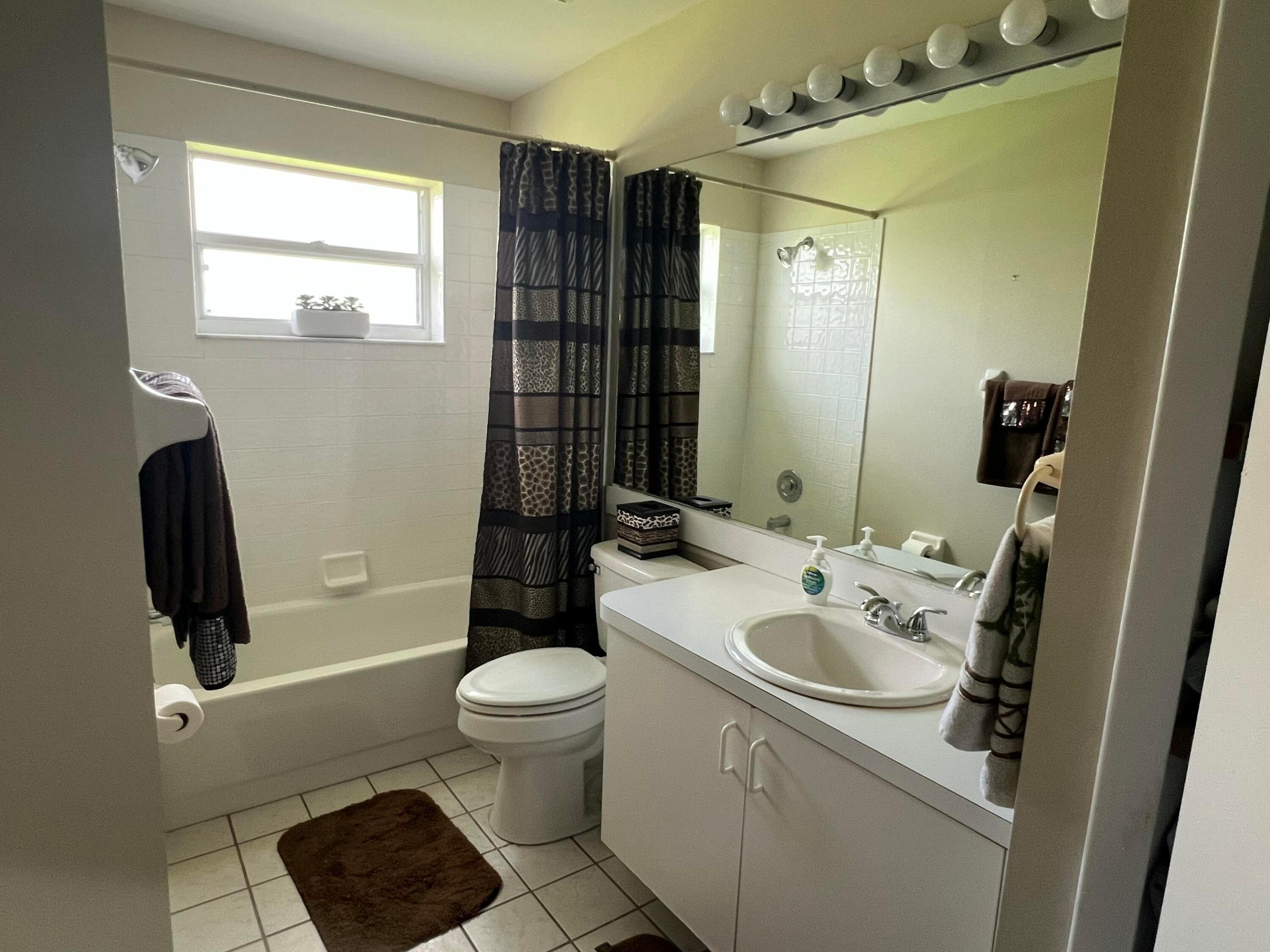 KINGS ISLE PHASE 1 - Residential