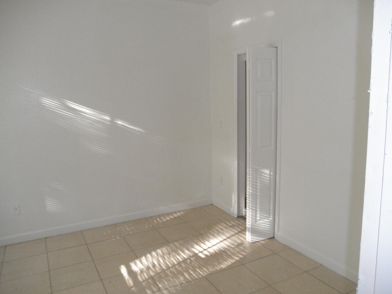 SHOMA TOWNHOMES AT ROYAL PALM BEACH CONDO - Residential Lease