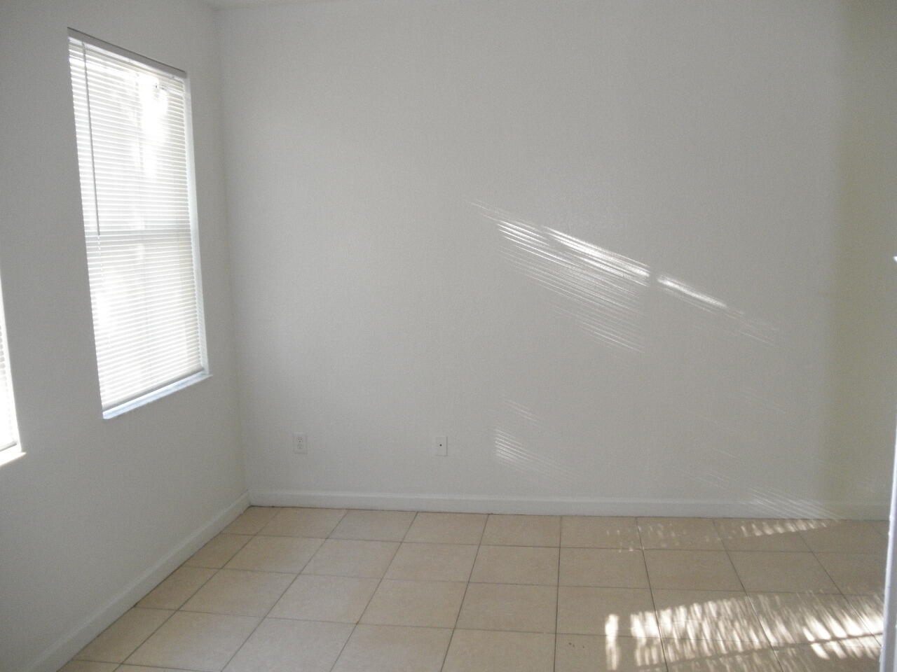 SHOMA TOWNHOMES AT ROYAL PALM BEACH CONDO - Residential Lease