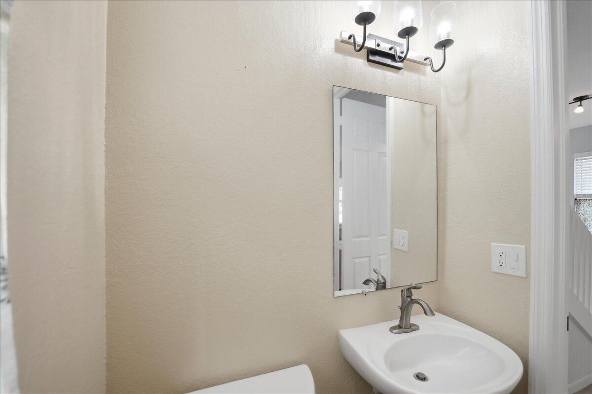 EAST LAKE VILLAGE NO 3 - Residential