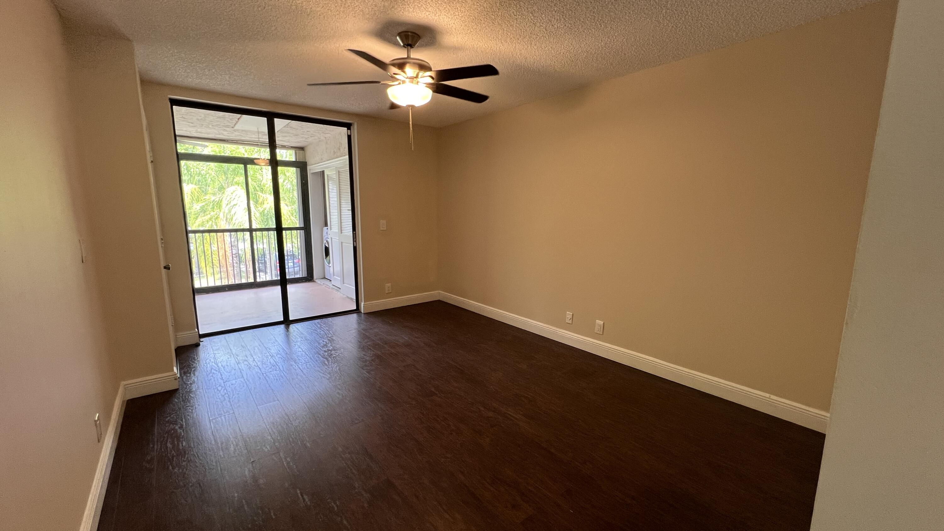 APPLEWOOD VILLAGE IV - Residential