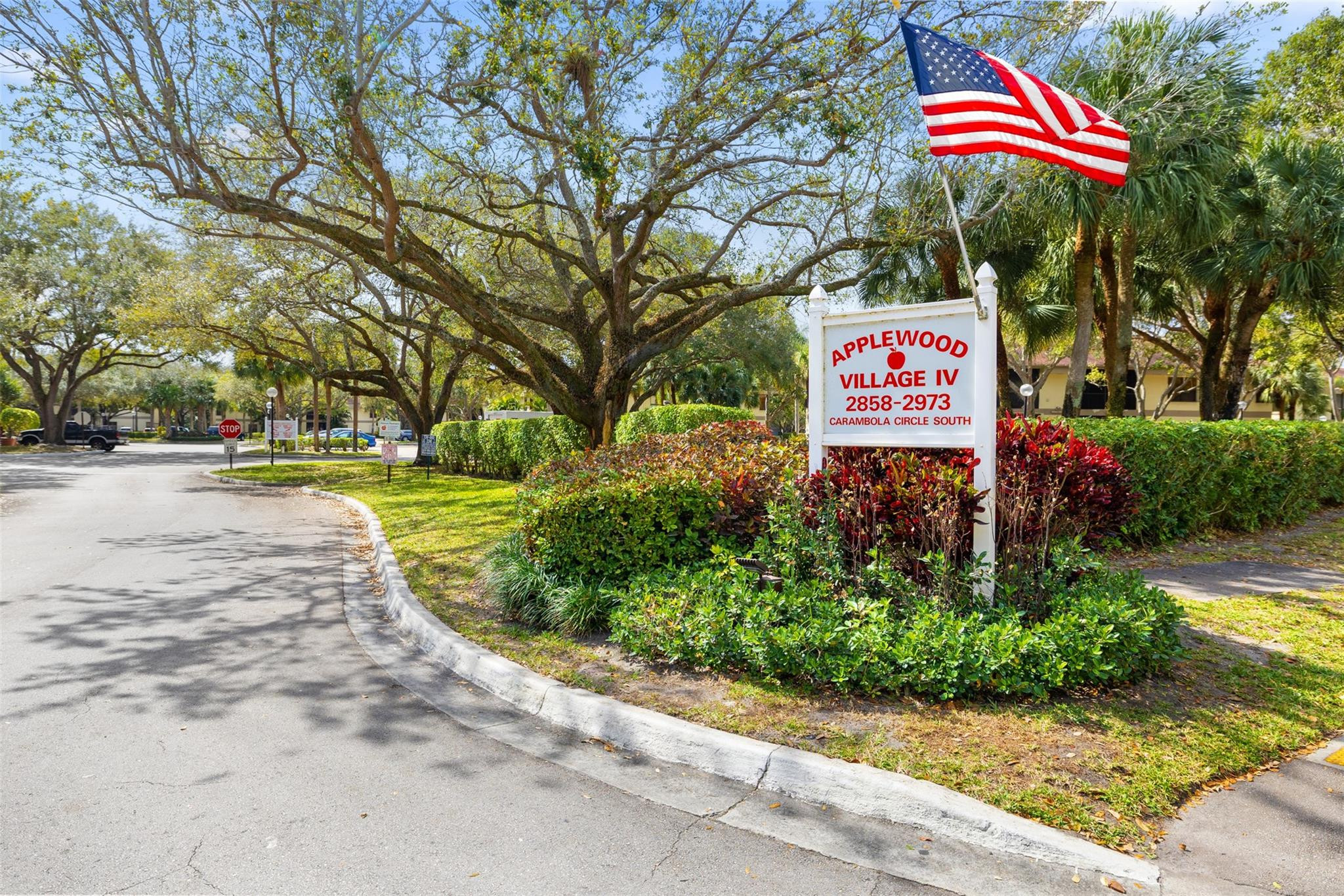 APPLEWOOD VILLAGE IV - Residential