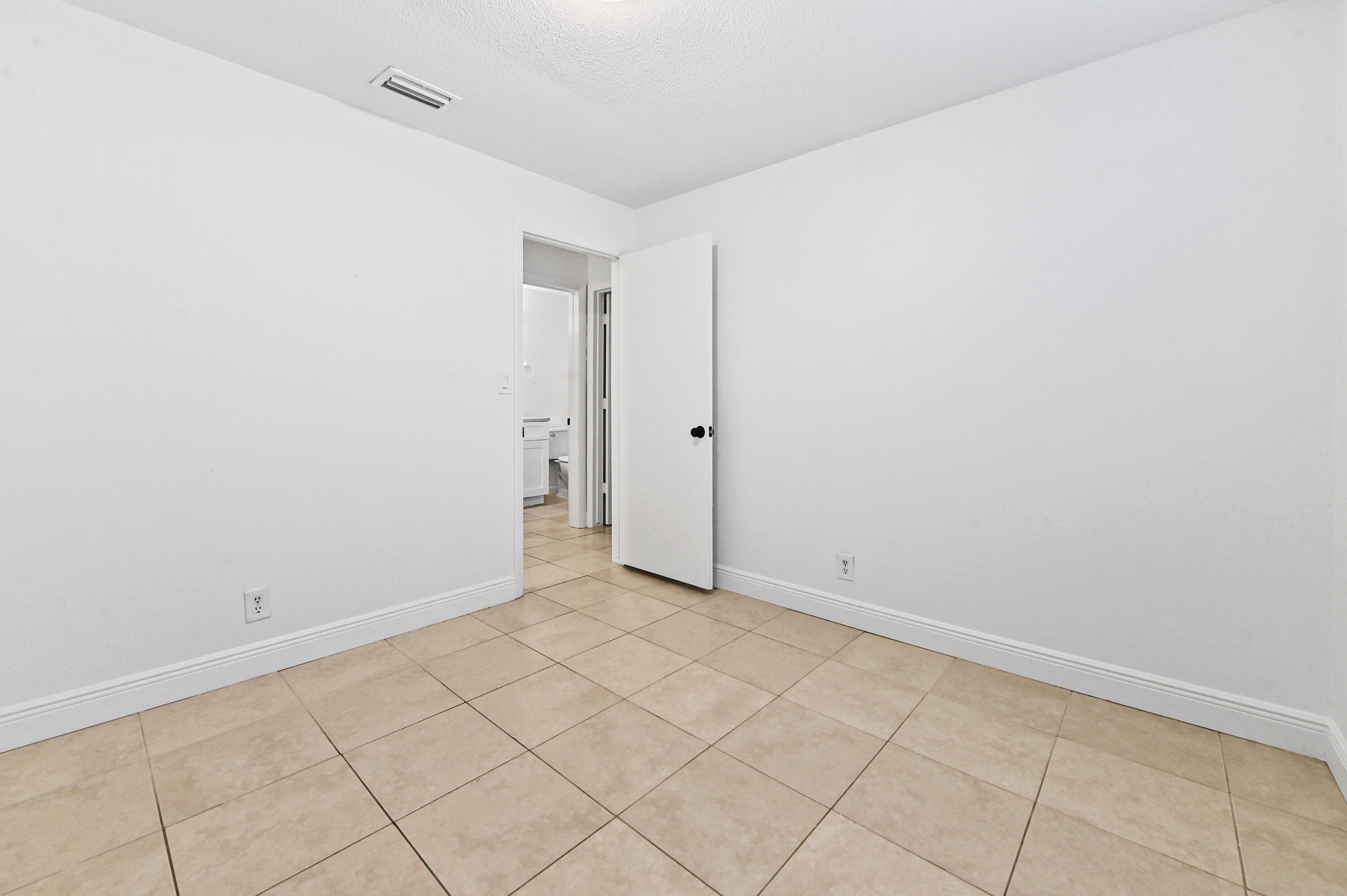 ORIOLE MARGATE SEC 1 - Residential