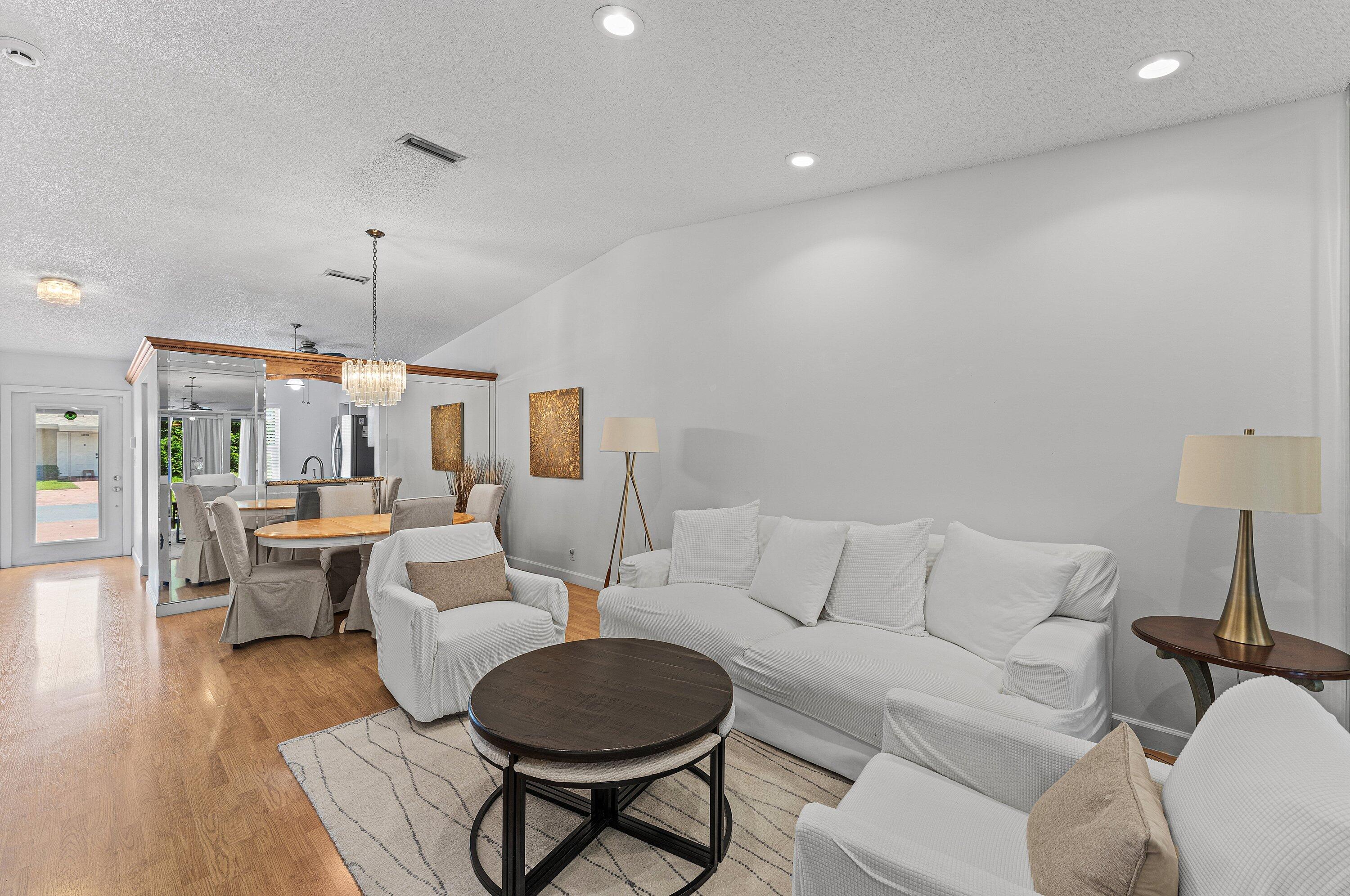 WHISPER WALK - Residential