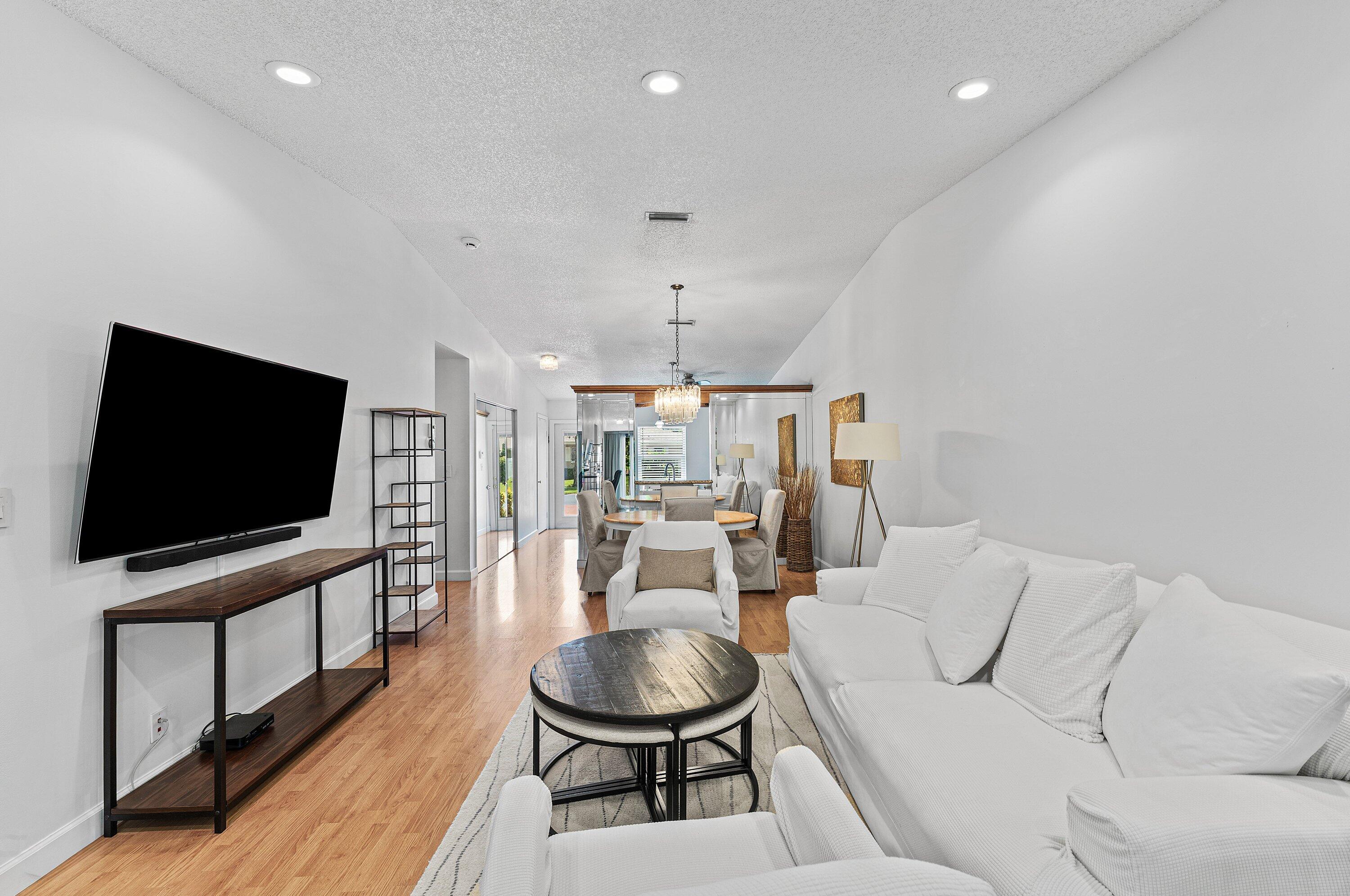 WHISPER WALK - Residential