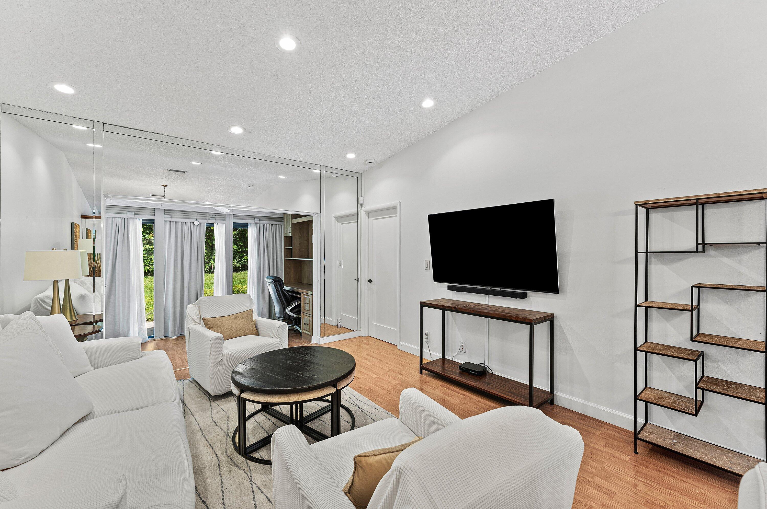 WHISPER WALK - Residential