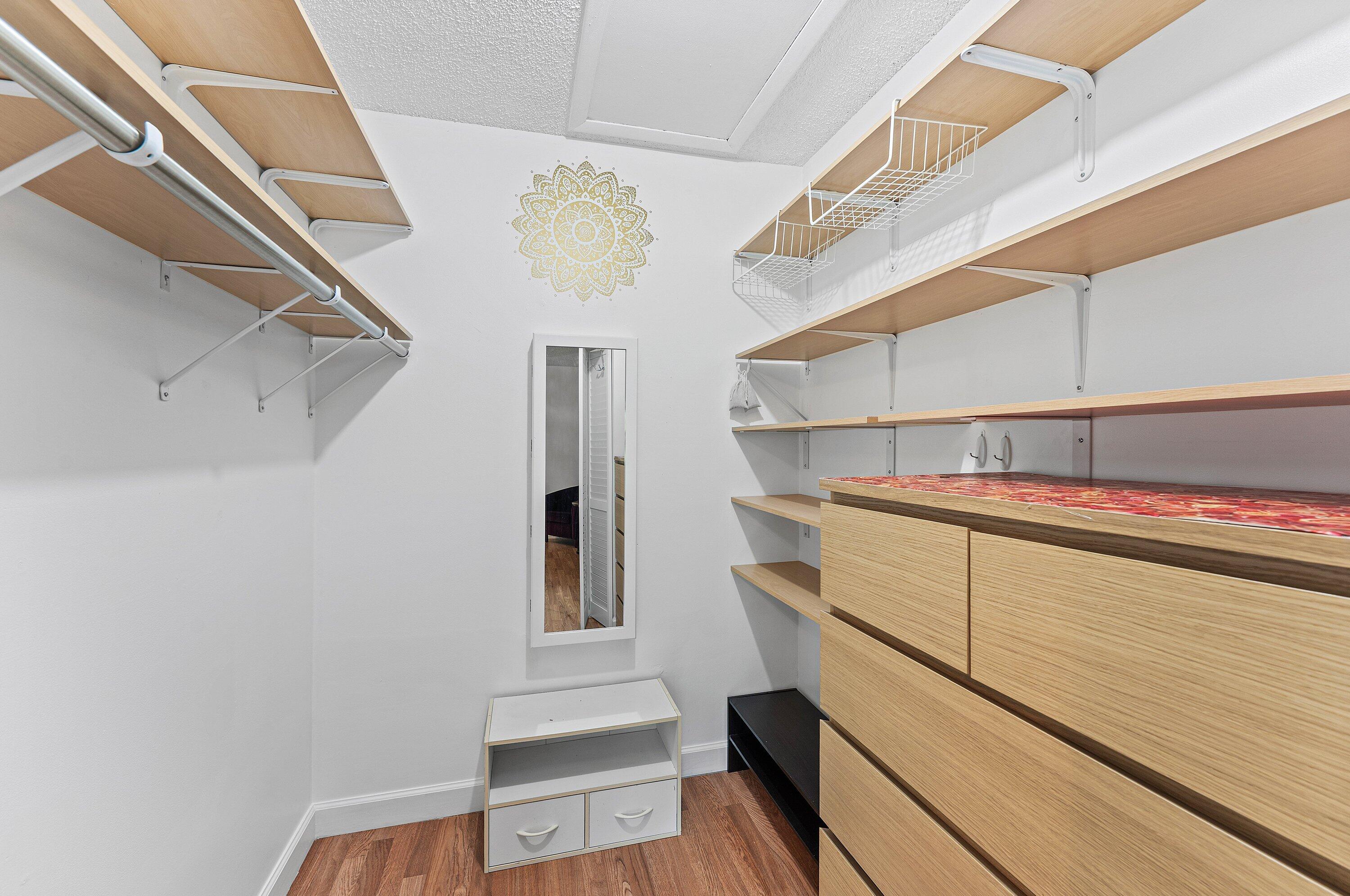 WHISPER WALK - Residential