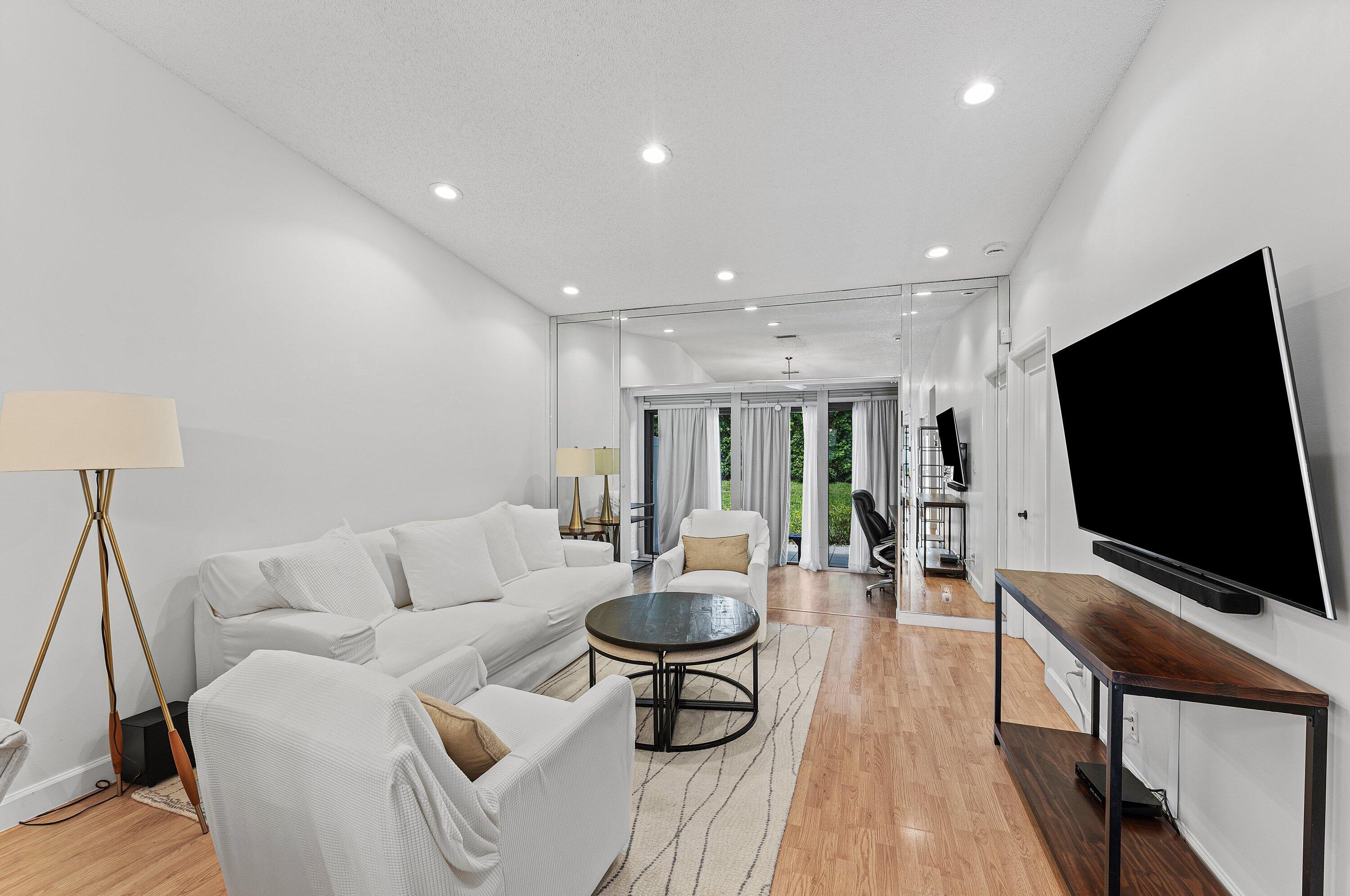 WHISPER WALK - Residential