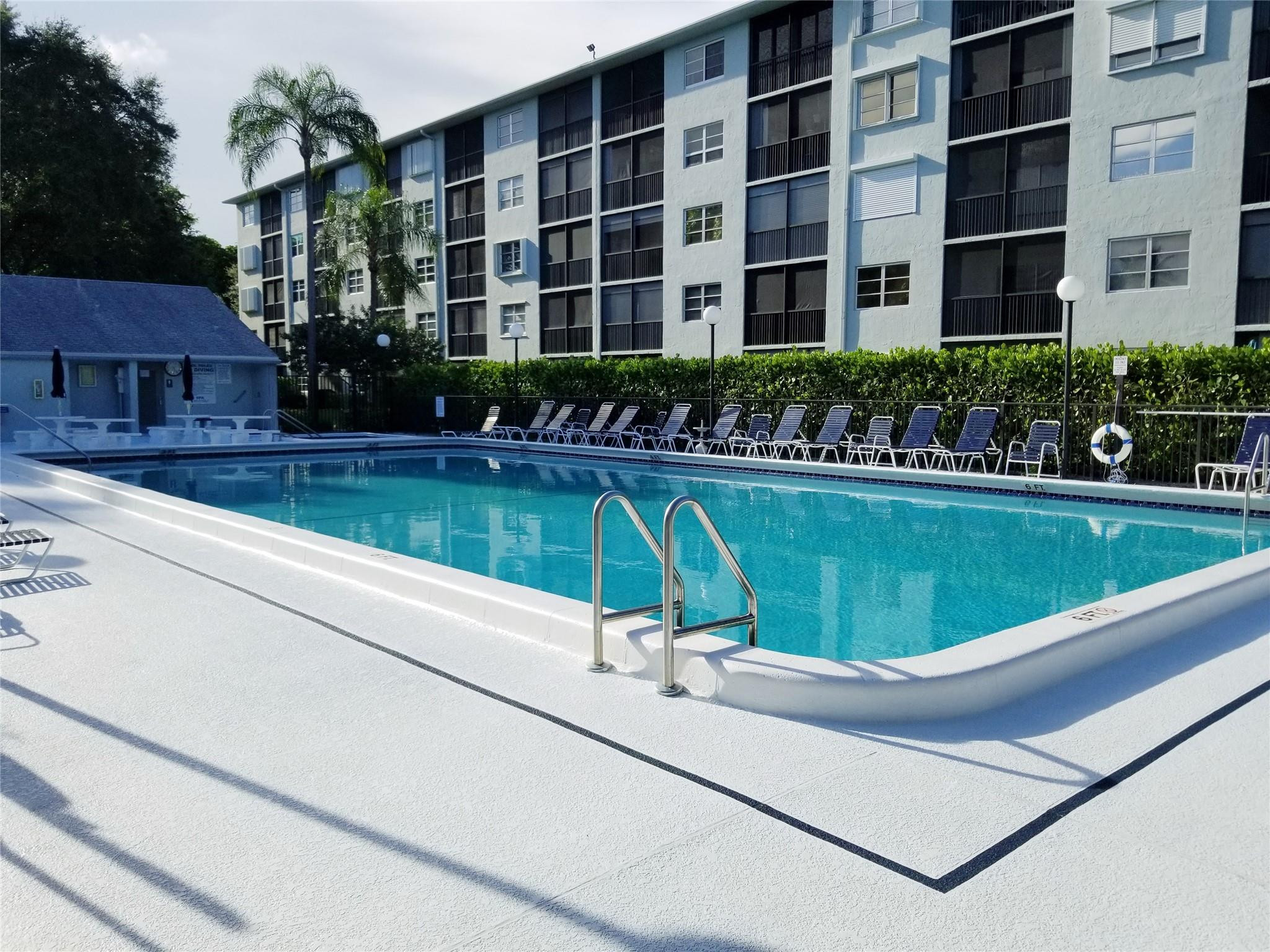 CYPRESS BEND CONDOMINIUM V - Residential Lease