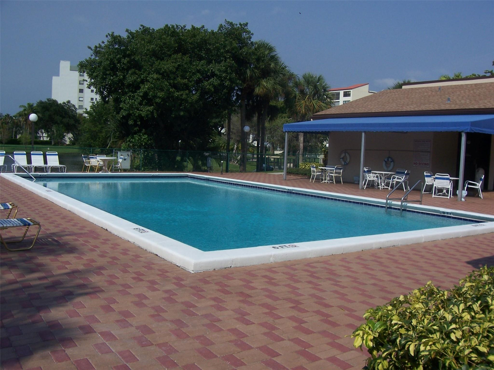 CYPRESS BEND CONDOMINIUM V - Residential Lease