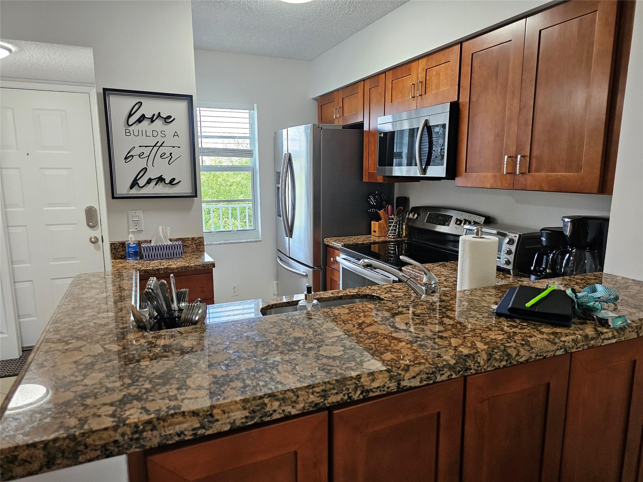 CYPRESS BEND CONDOMINIUM V - Residential Lease