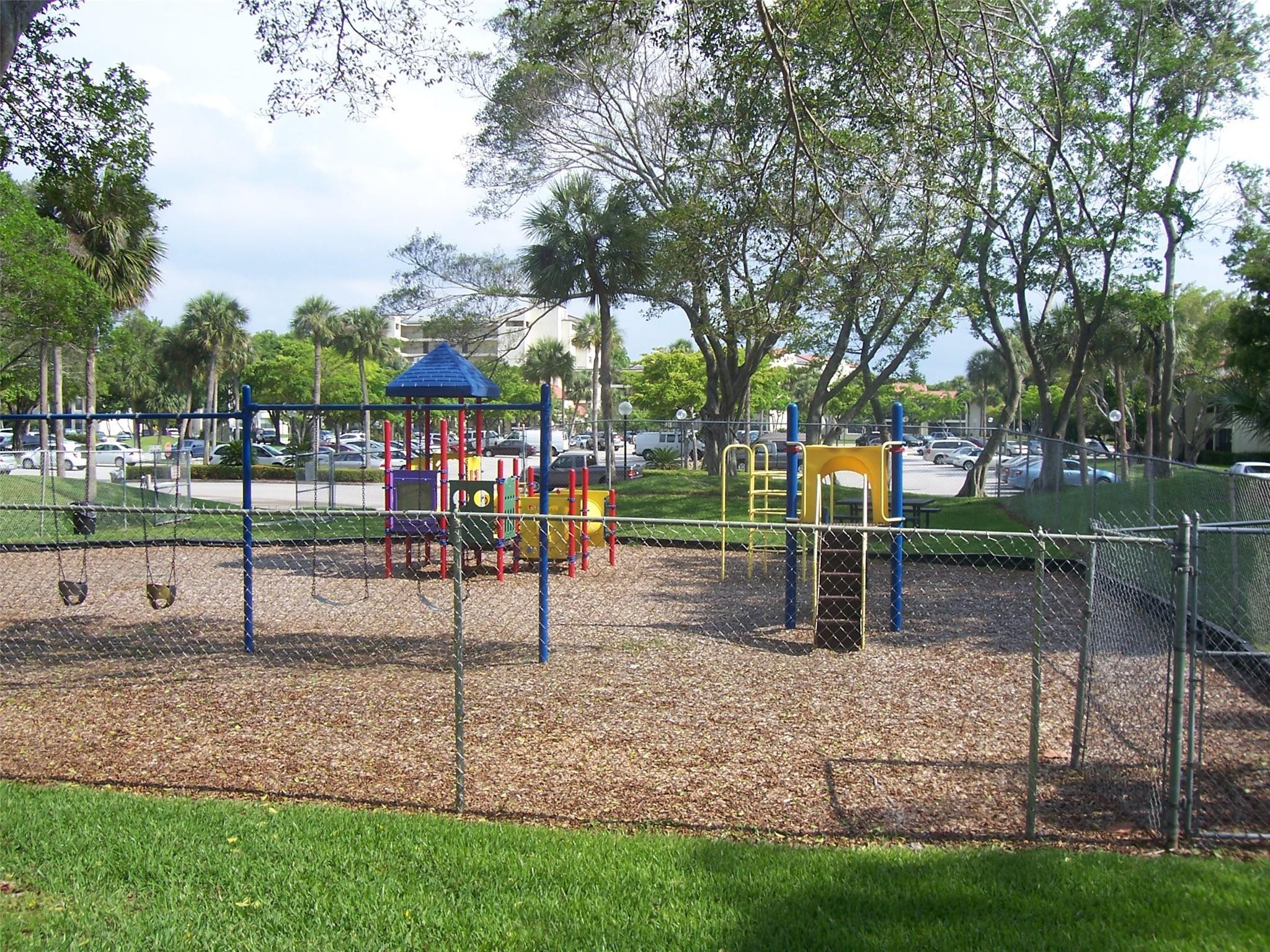 CYPRESS BEND CONDOMINIUM V - Residential Lease
