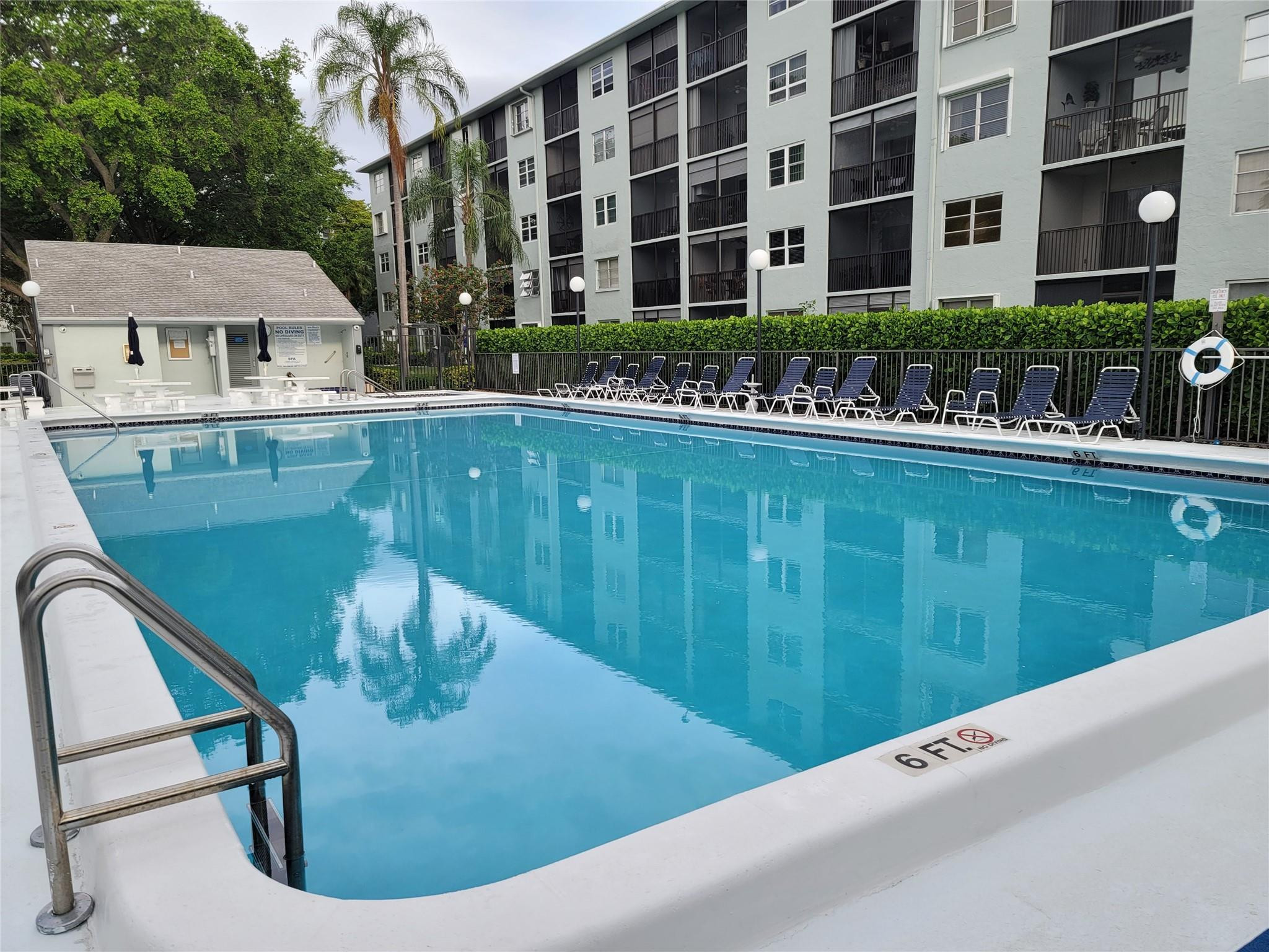 CYPRESS BEND CONDOMINIUM V - Residential Lease