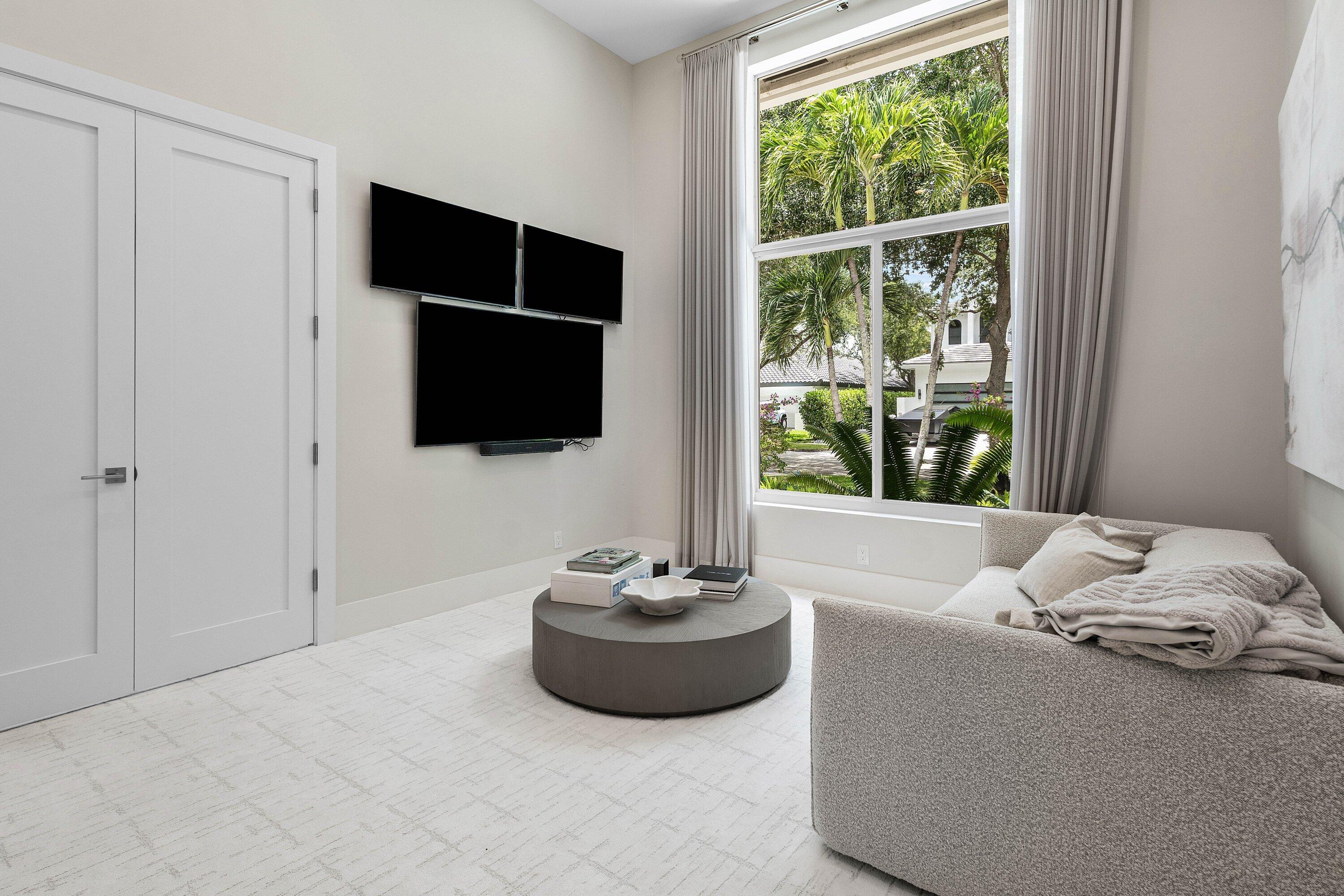Woodfield Country Club - Residential