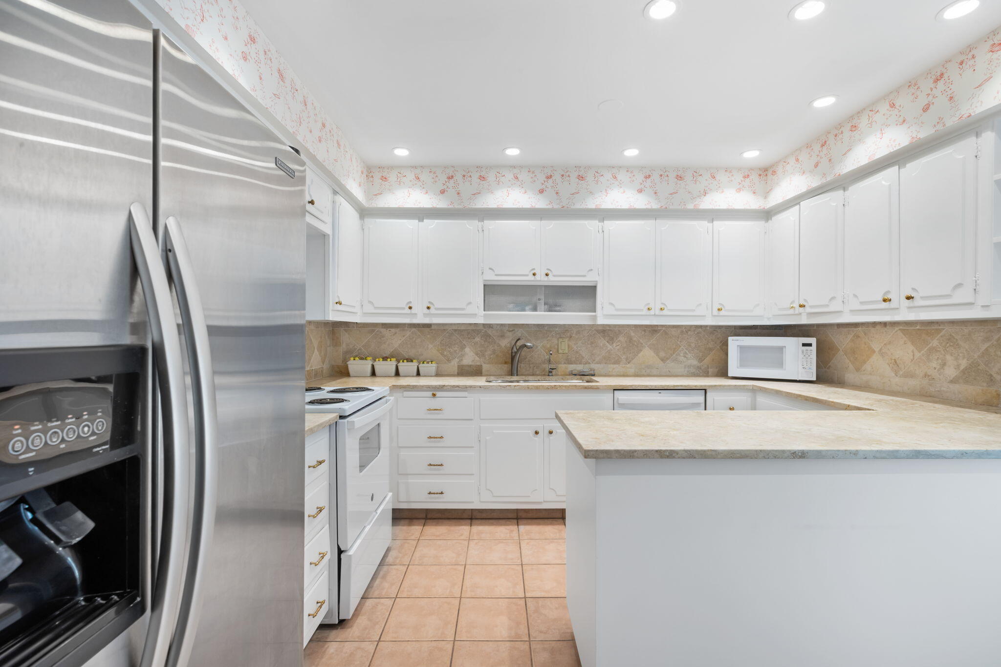ONE ROYAL PALM WAY CONDO - Residential
