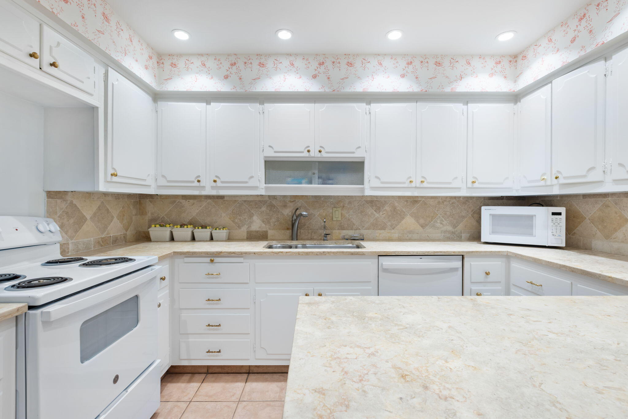 ONE ROYAL PALM WAY CONDO - Residential