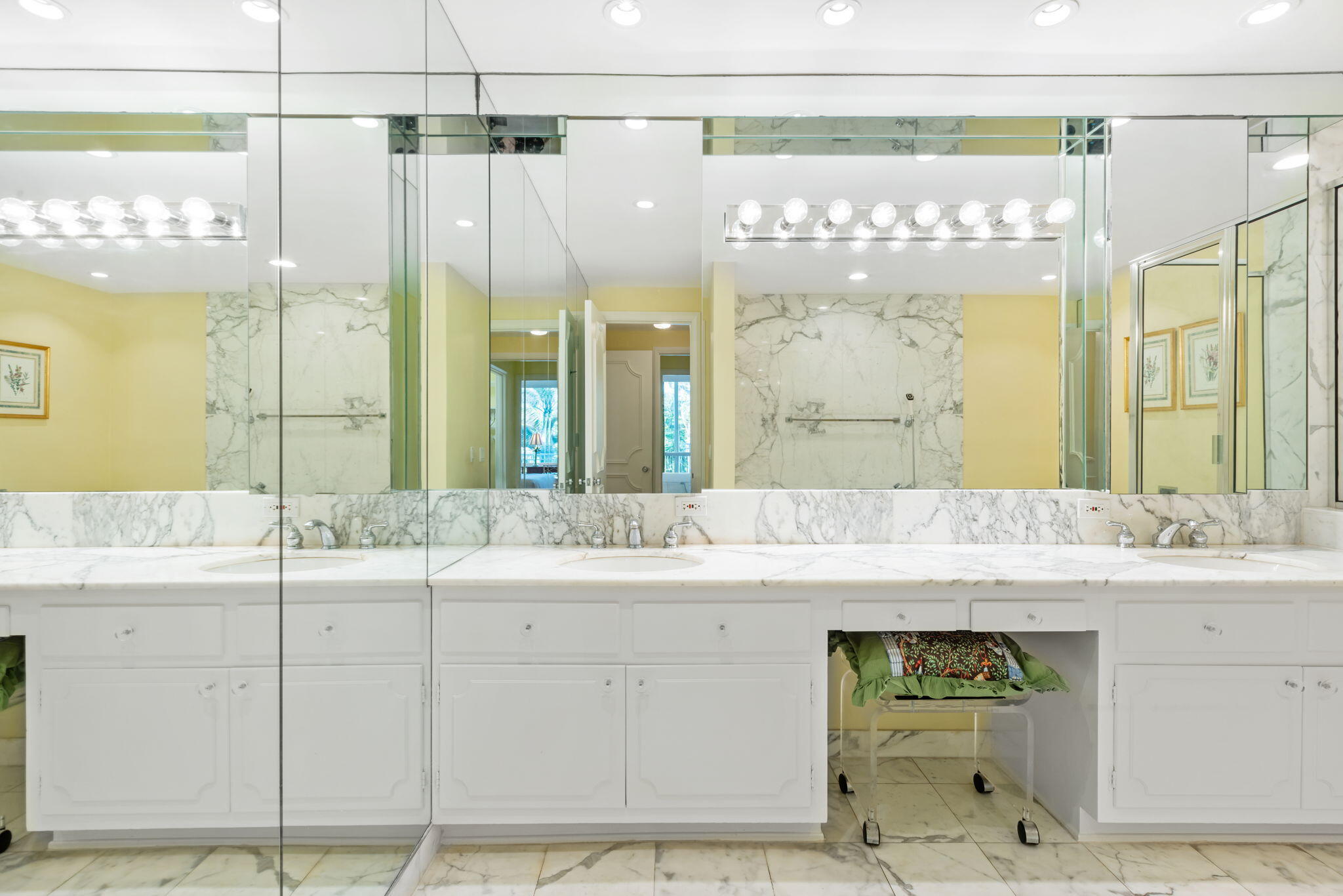 ONE ROYAL PALM WAY CONDO - Residential