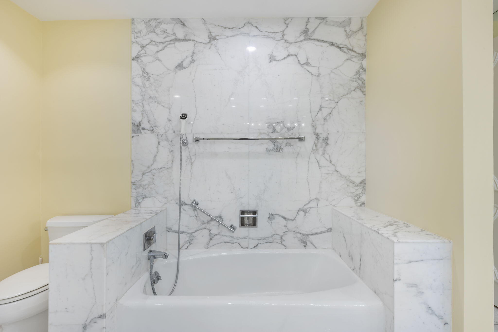 ONE ROYAL PALM WAY CONDO - Residential