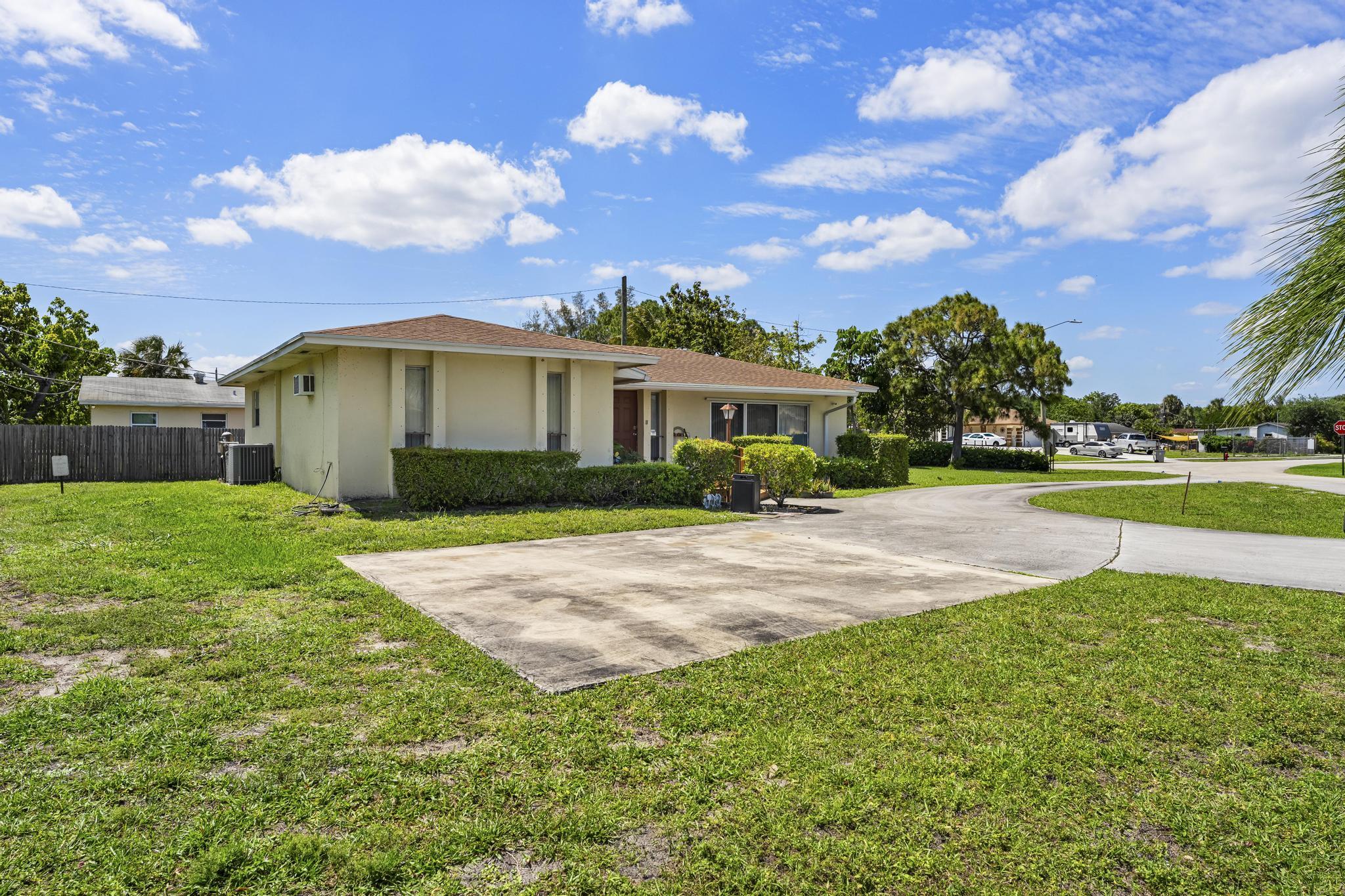 PLANTATION VILLAGE UNREC ON AM-8 - Residential Income