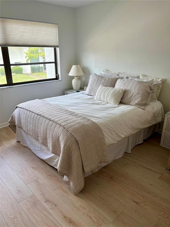 PIERPOINT YACHT CLUB CONDO - Residential Lease