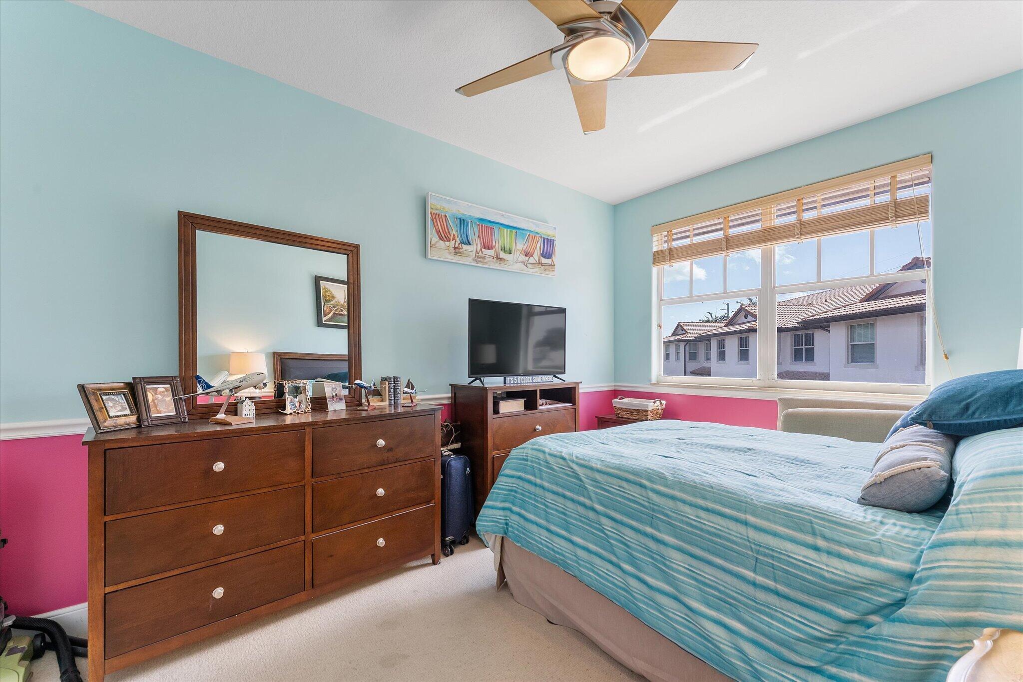 INDIGO POINTE - Residential