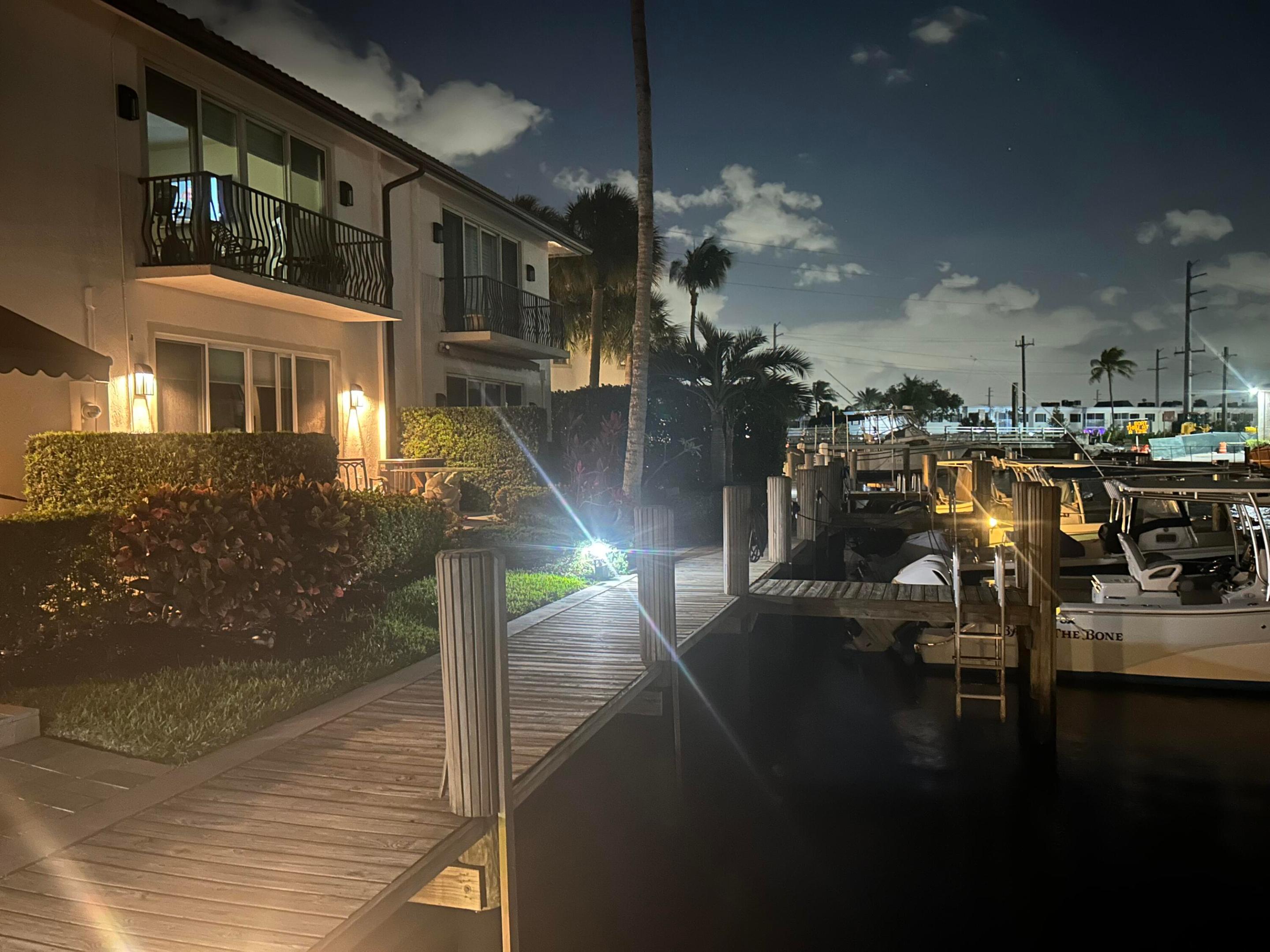 INDIGO POINTE - Residential