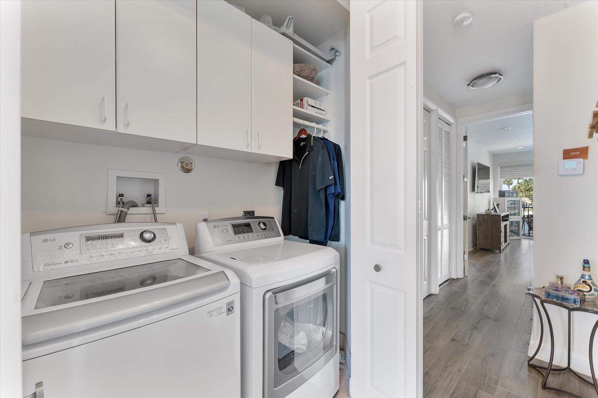 INDIGO POINTE - Residential