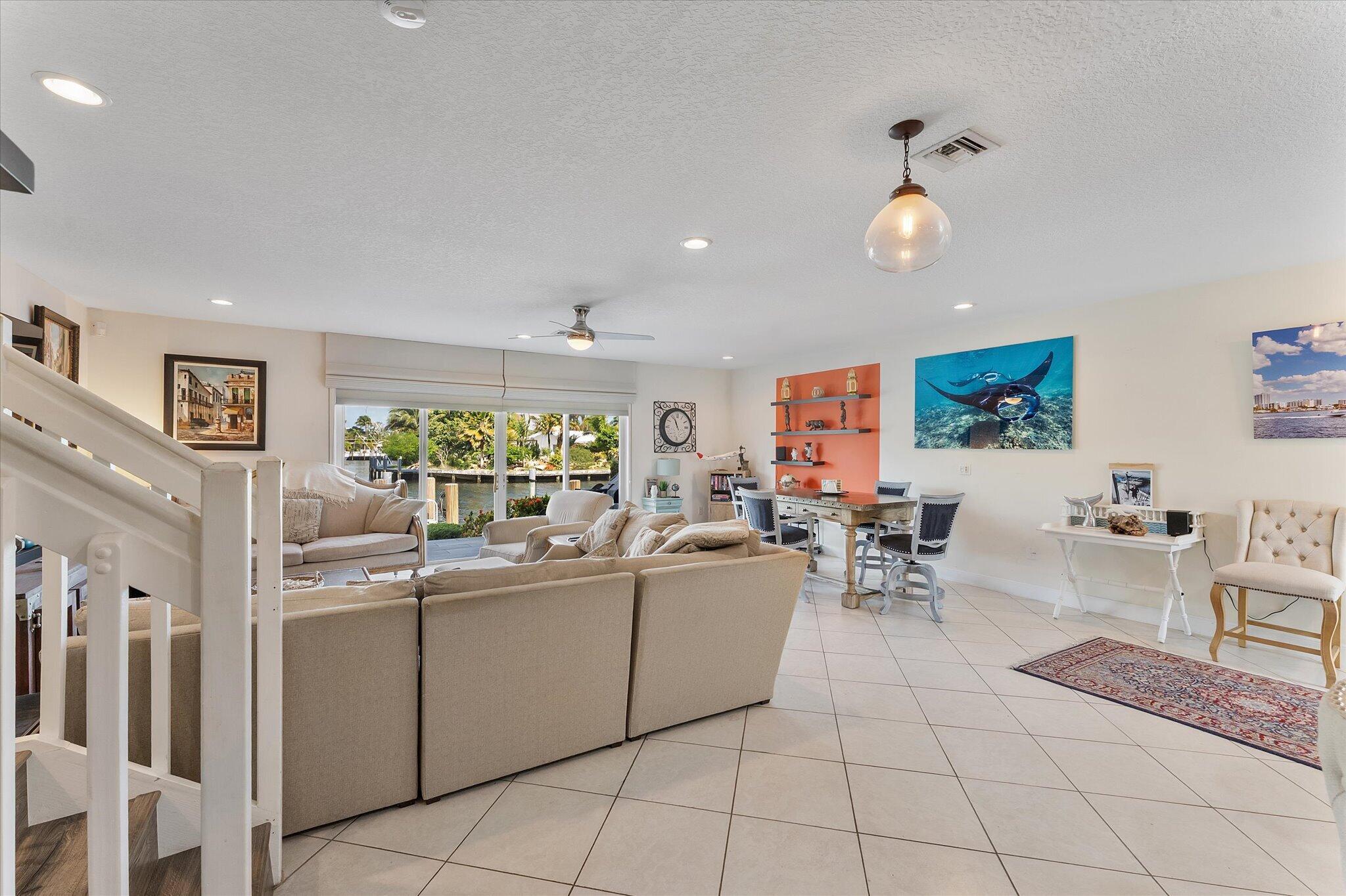 INDIGO POINTE - Residential