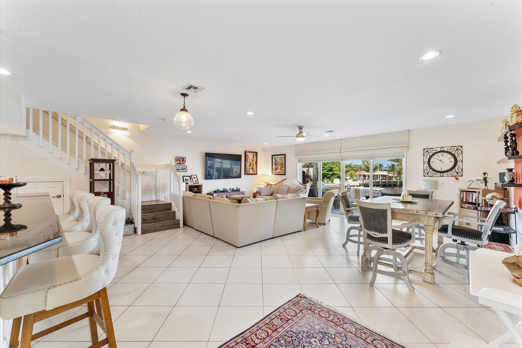 INDIGO POINTE - Residential