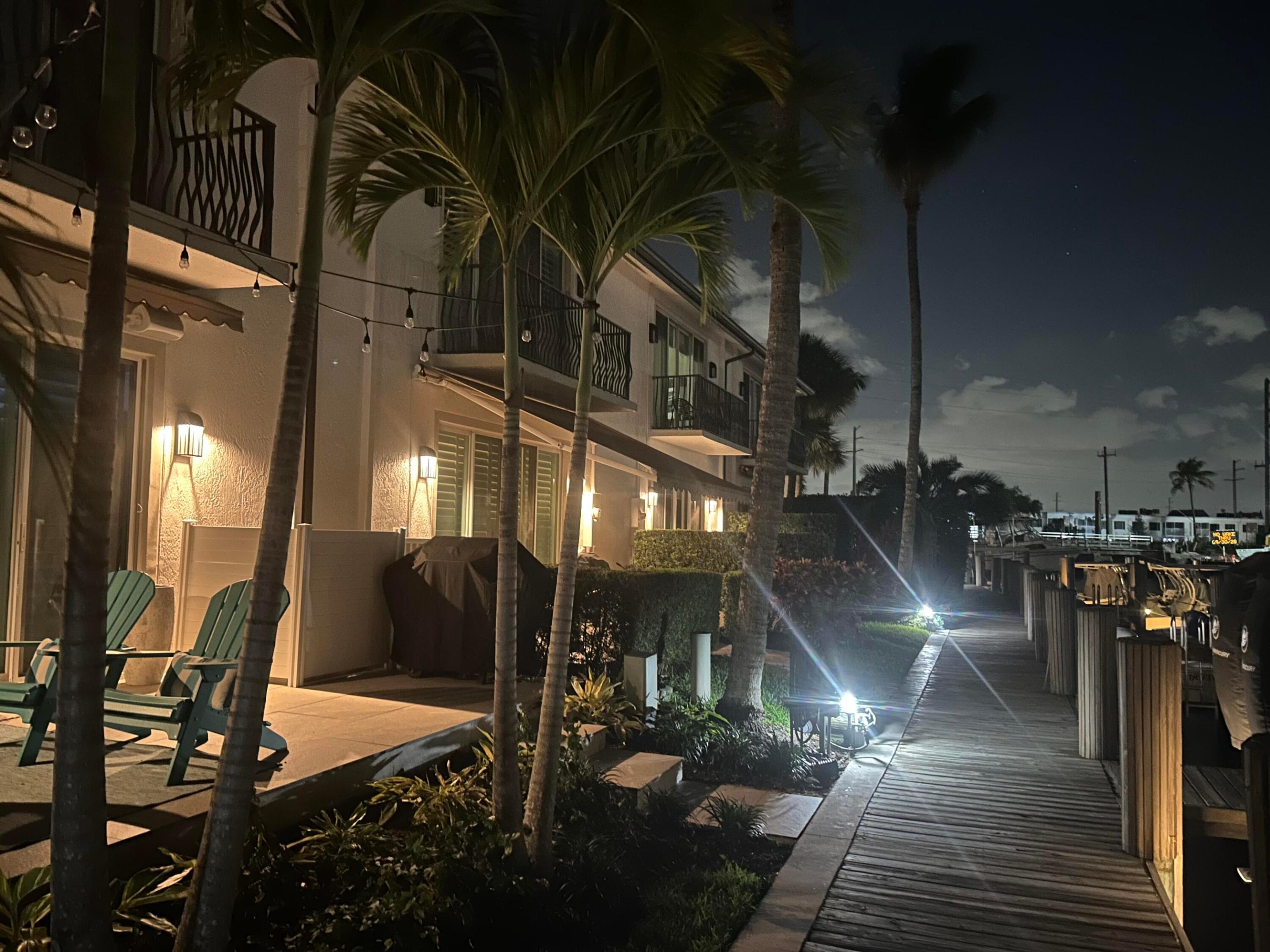 INDIGO POINTE - Residential