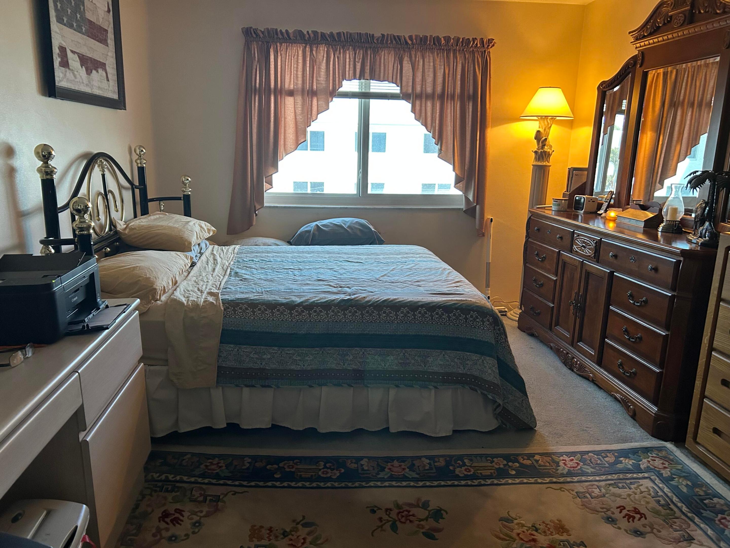 One of the lowest maintenance fees in the building- Beautiful Pool View -Quiet Exposure-This is an opportunity to live in Imperial Point- Short Drive to the Beach- Many Restaurants and shopping near by !!