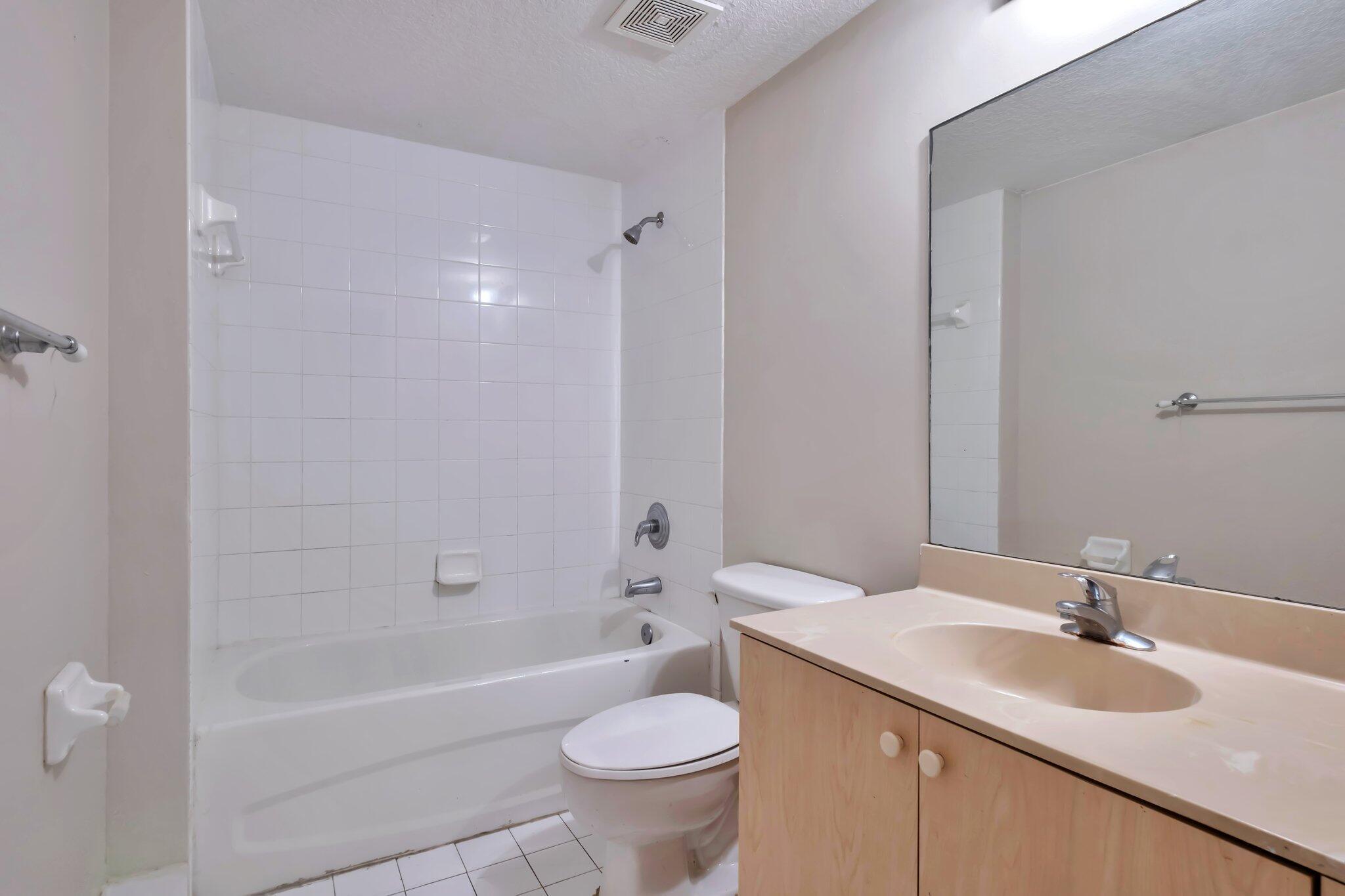 BELVEDERE ISLES CONDO NO 2 - Residential Lease