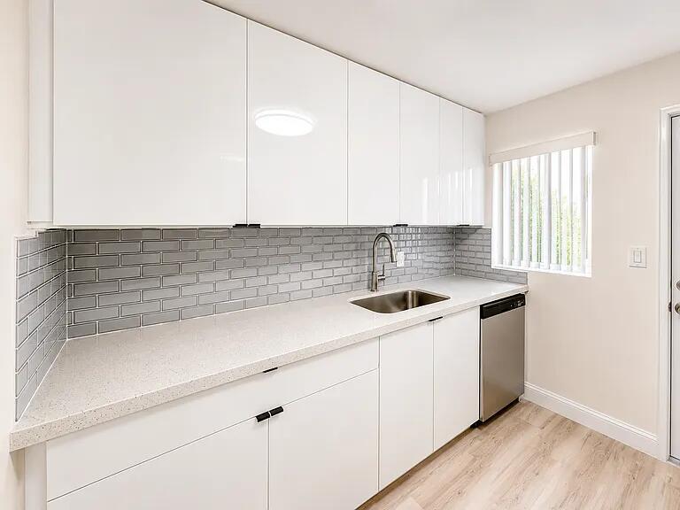 DELL PARK - Residential Lease