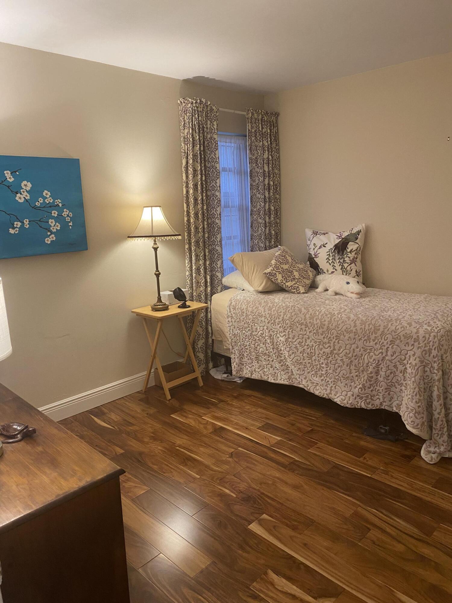 FOREST LAKE - Residential