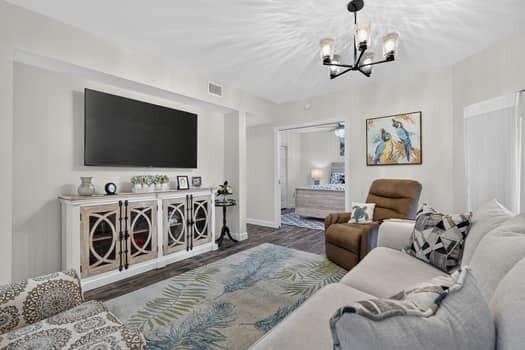 LAKES CONDO - Residential