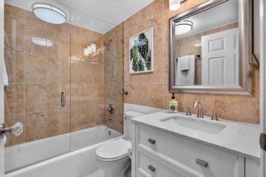 LAKES CONDO - Residential