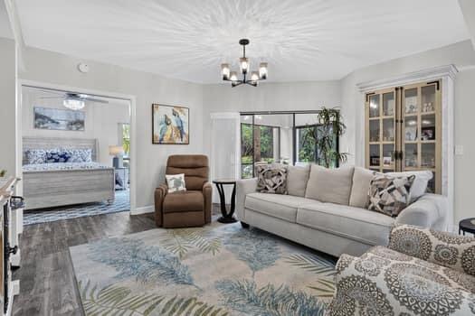 LAKES CONDO - Residential