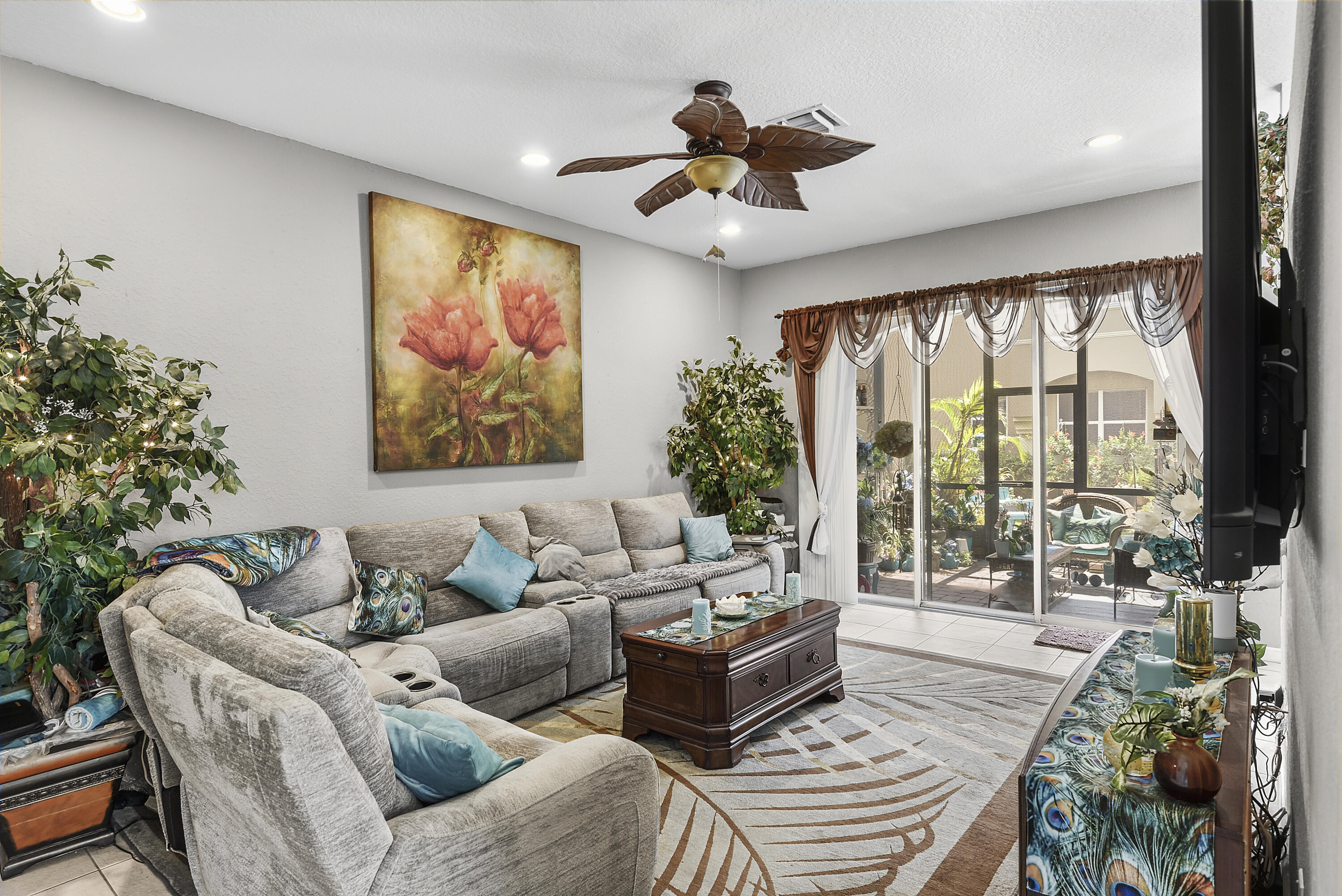 THIRD REPLAT OF PORTOFINO ISLES - Residential