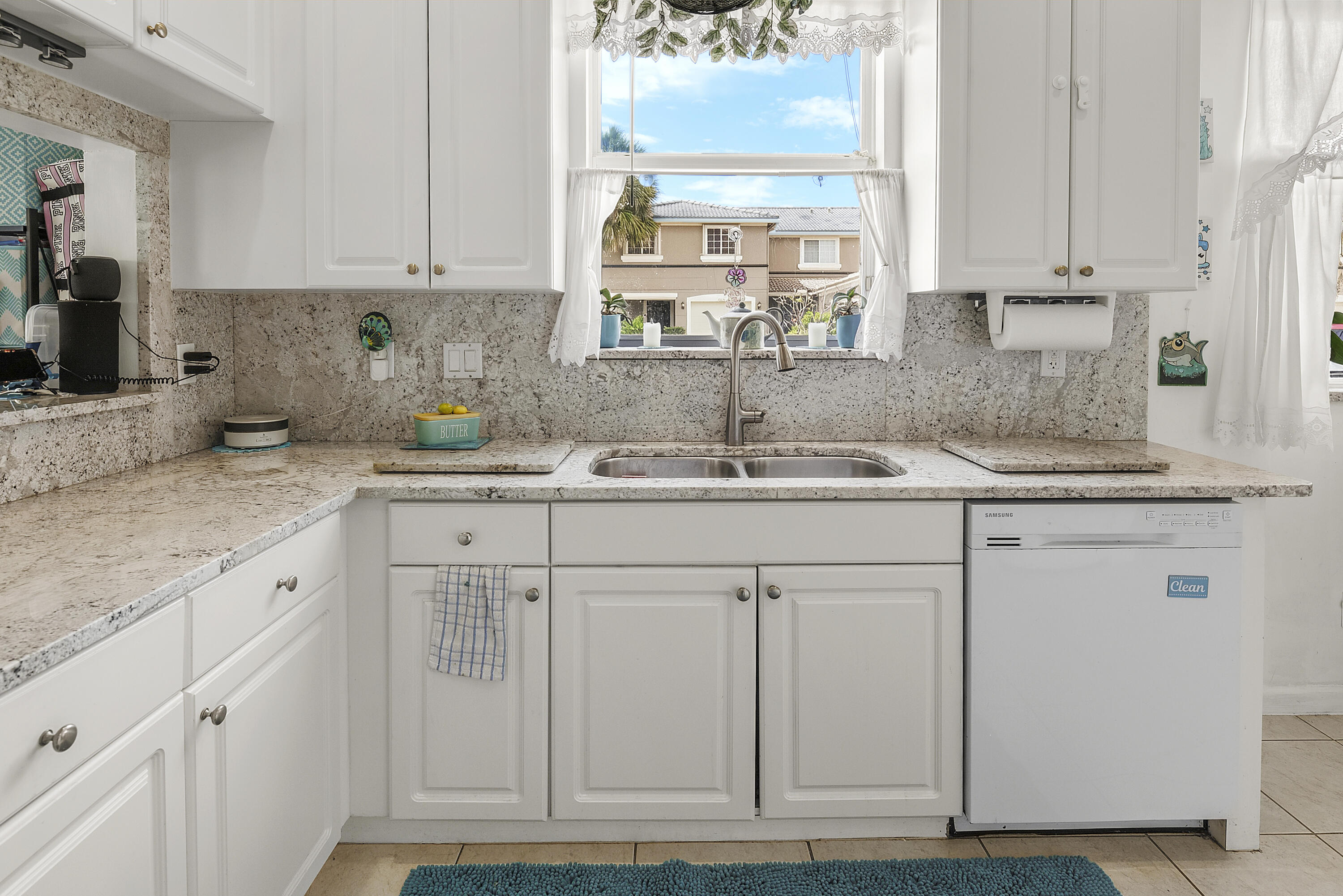 THIRD REPLAT OF PORTOFINO ISLES - Residential