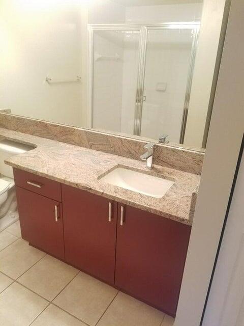 ST ANDREWS AT POLO CLUB CONDO - Residential