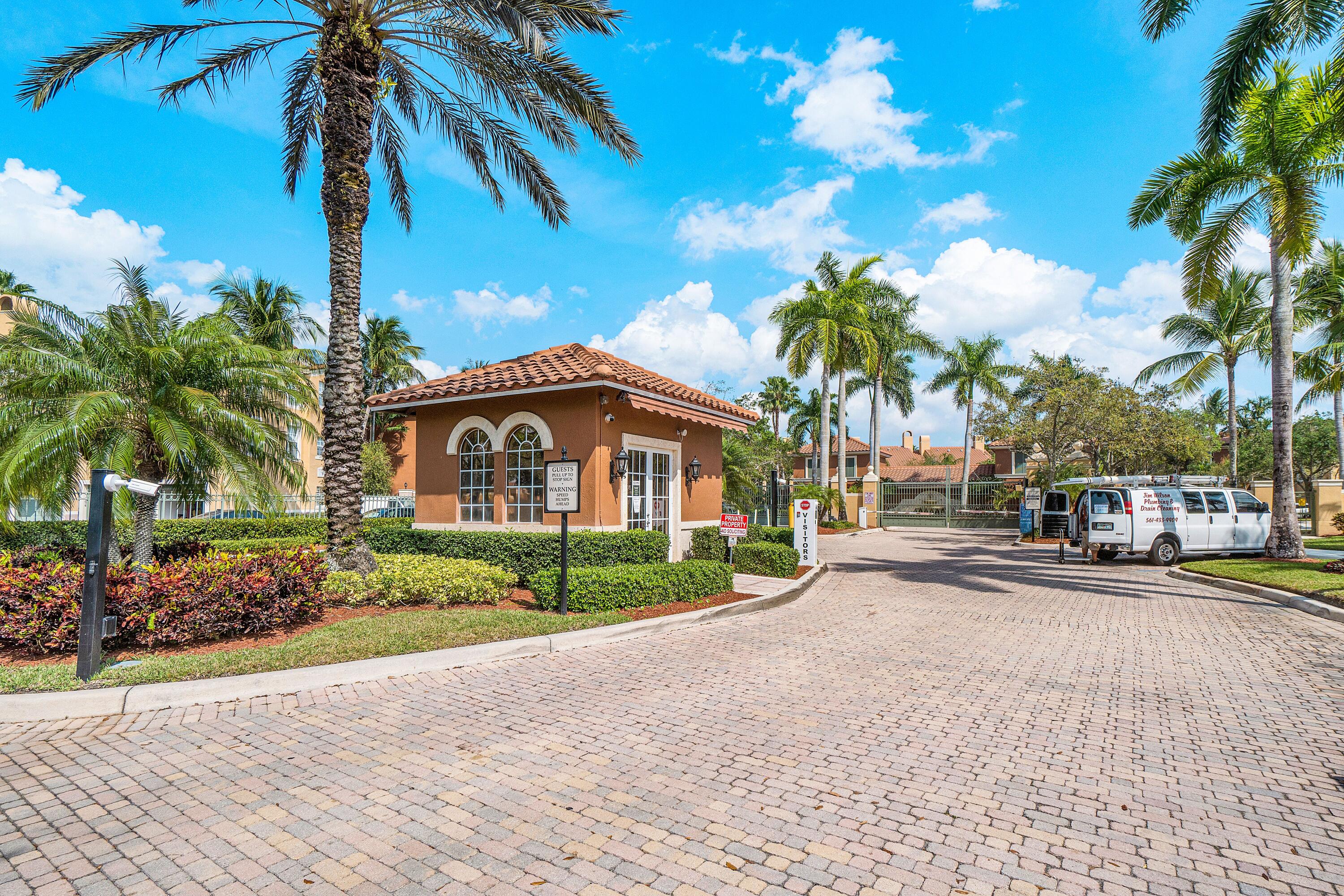 ST ANDREWS AT POLO CLUB CONDO - Residential