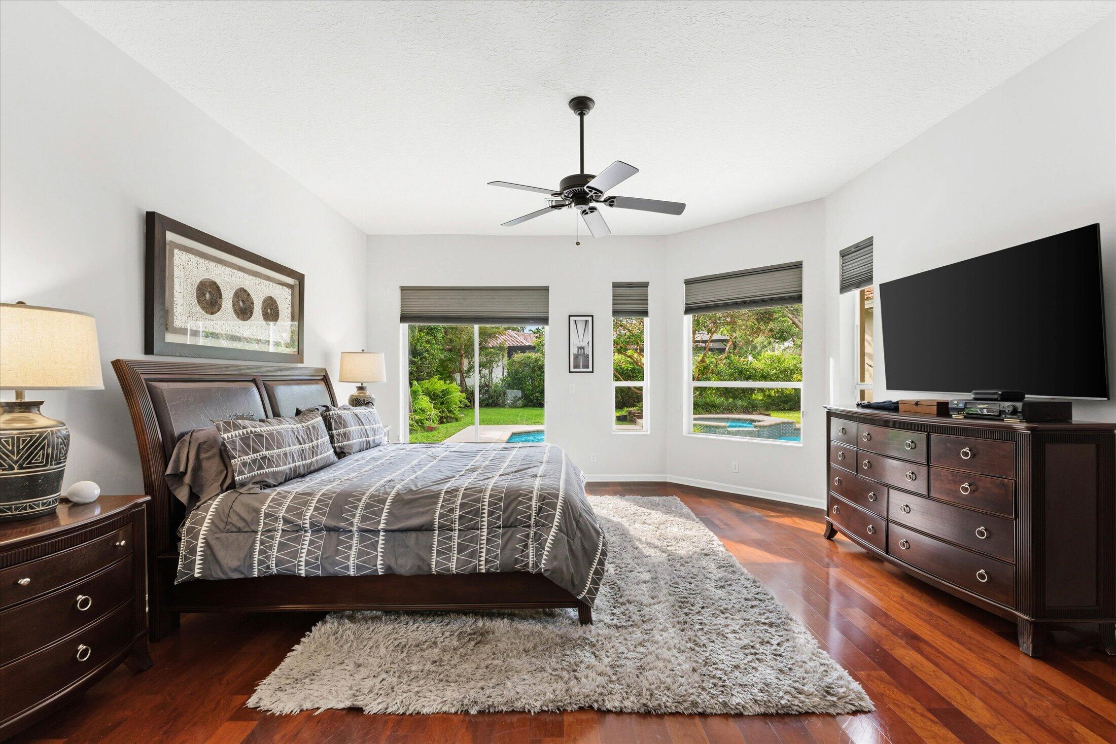 MEADOW RUN WEST - Residential