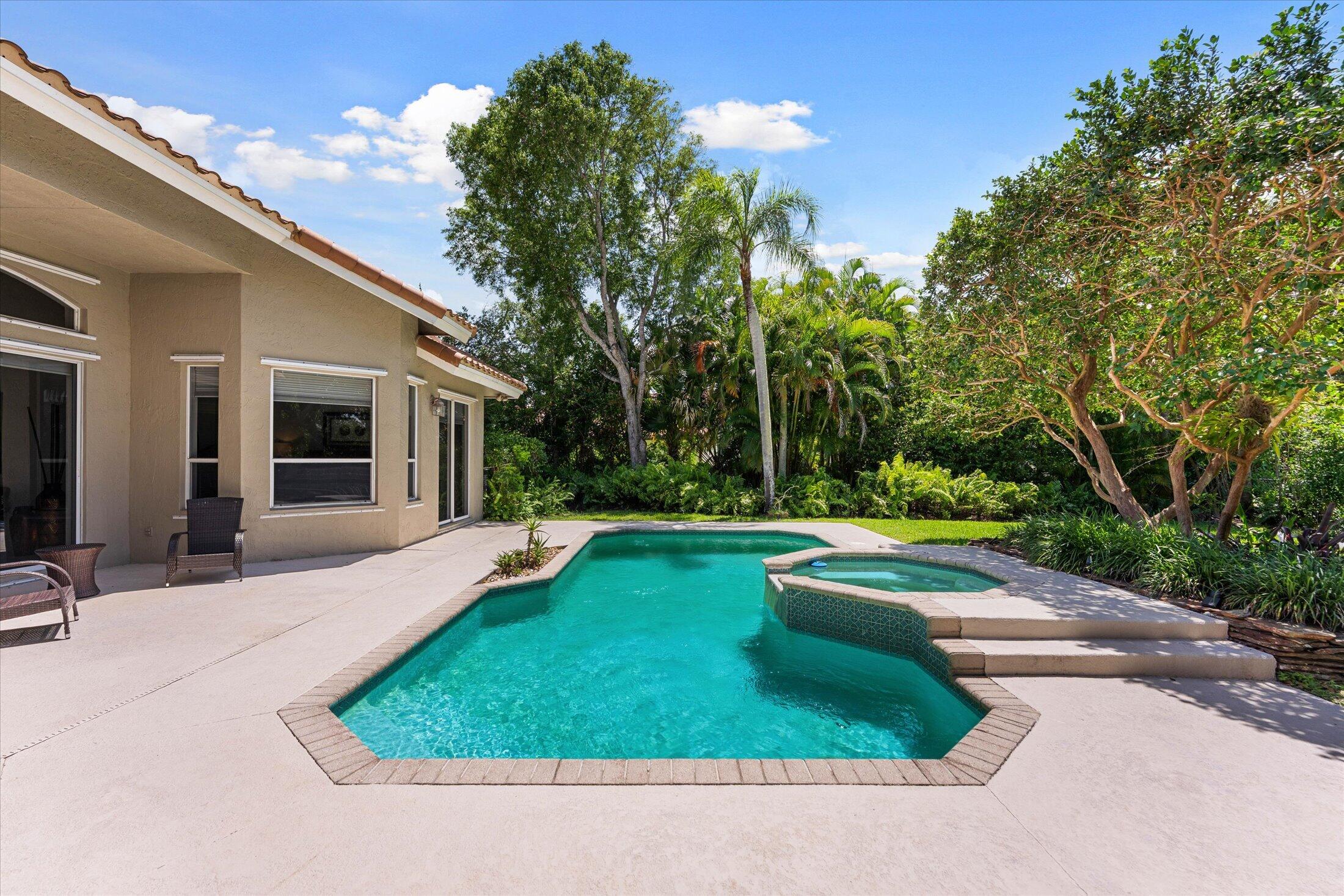 MEADOW RUN WEST - Residential