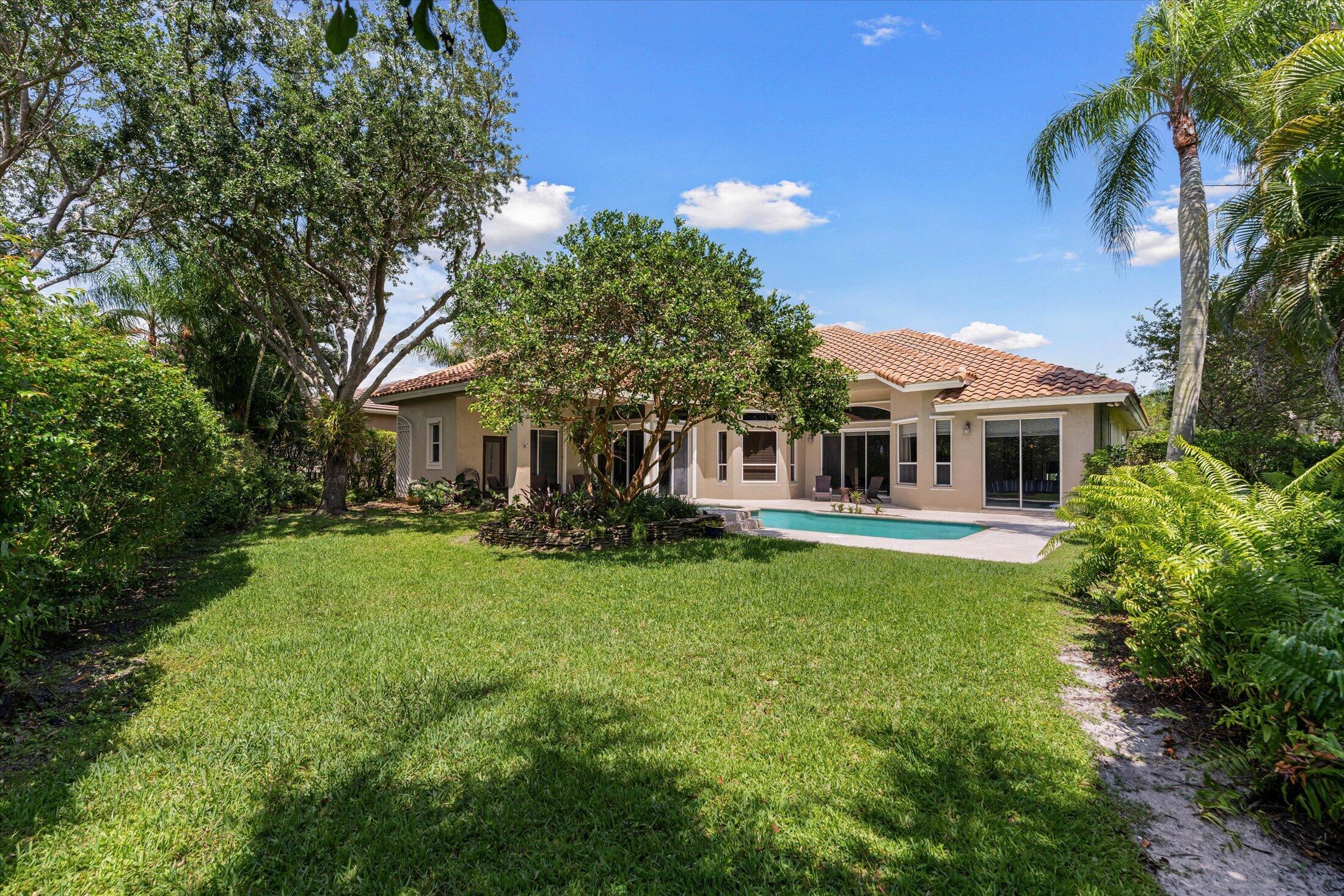 MEADOW RUN WEST - Residential