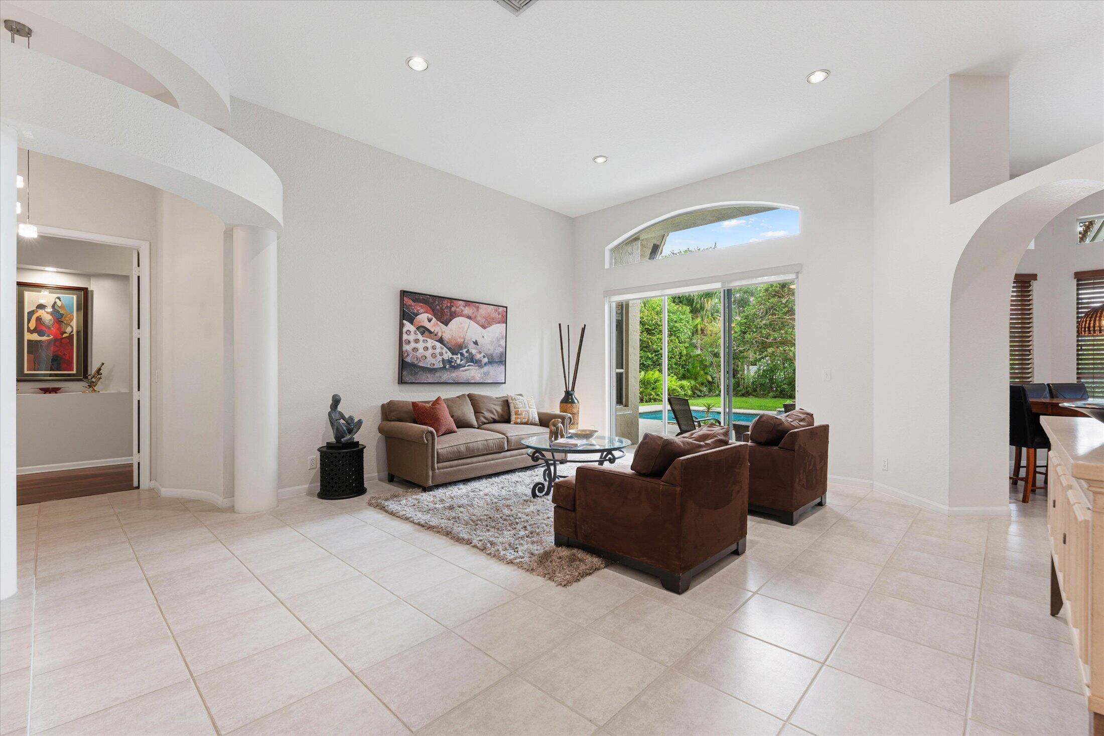MEADOW RUN WEST - Residential