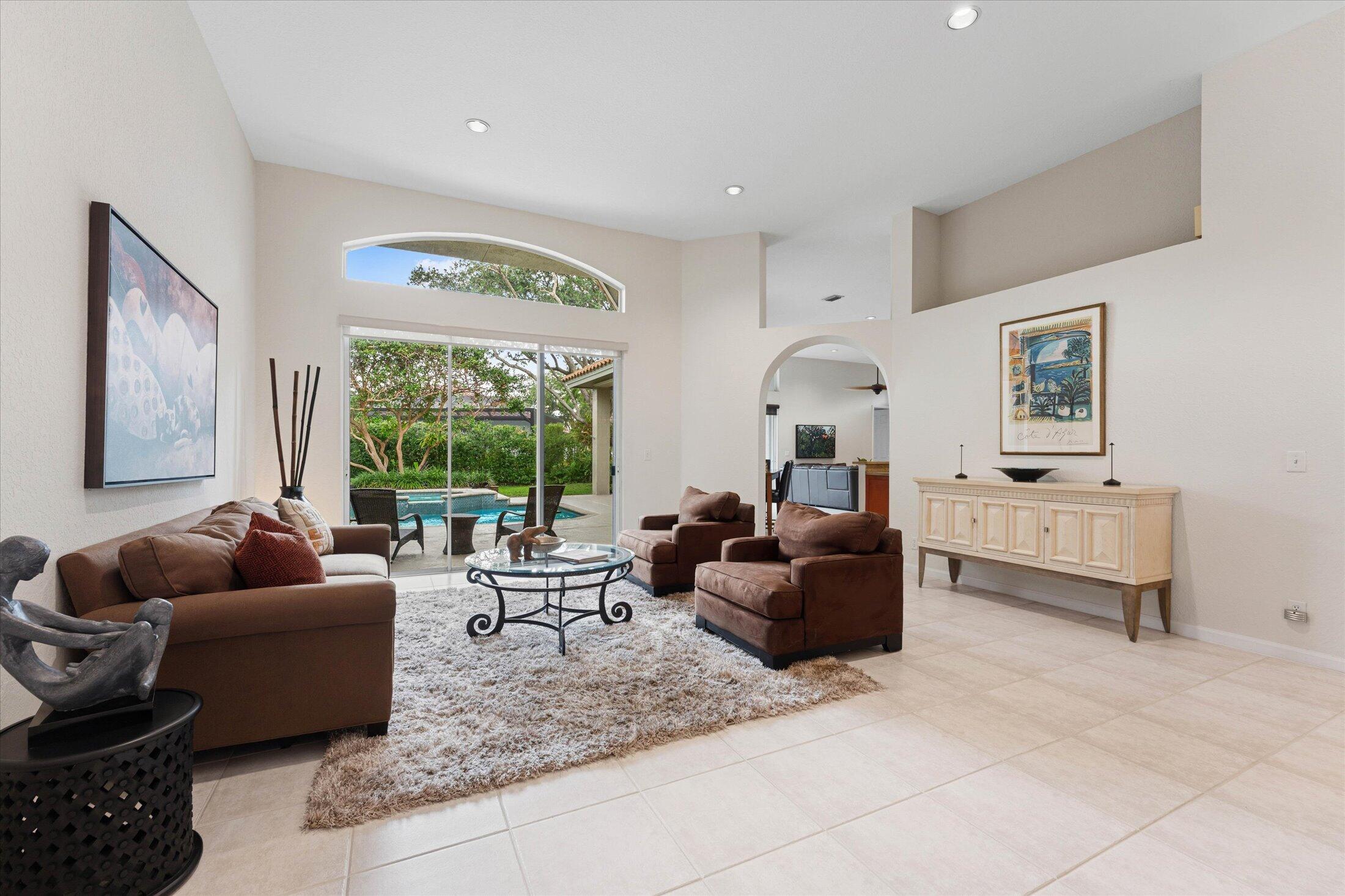 MEADOW RUN WEST - Residential