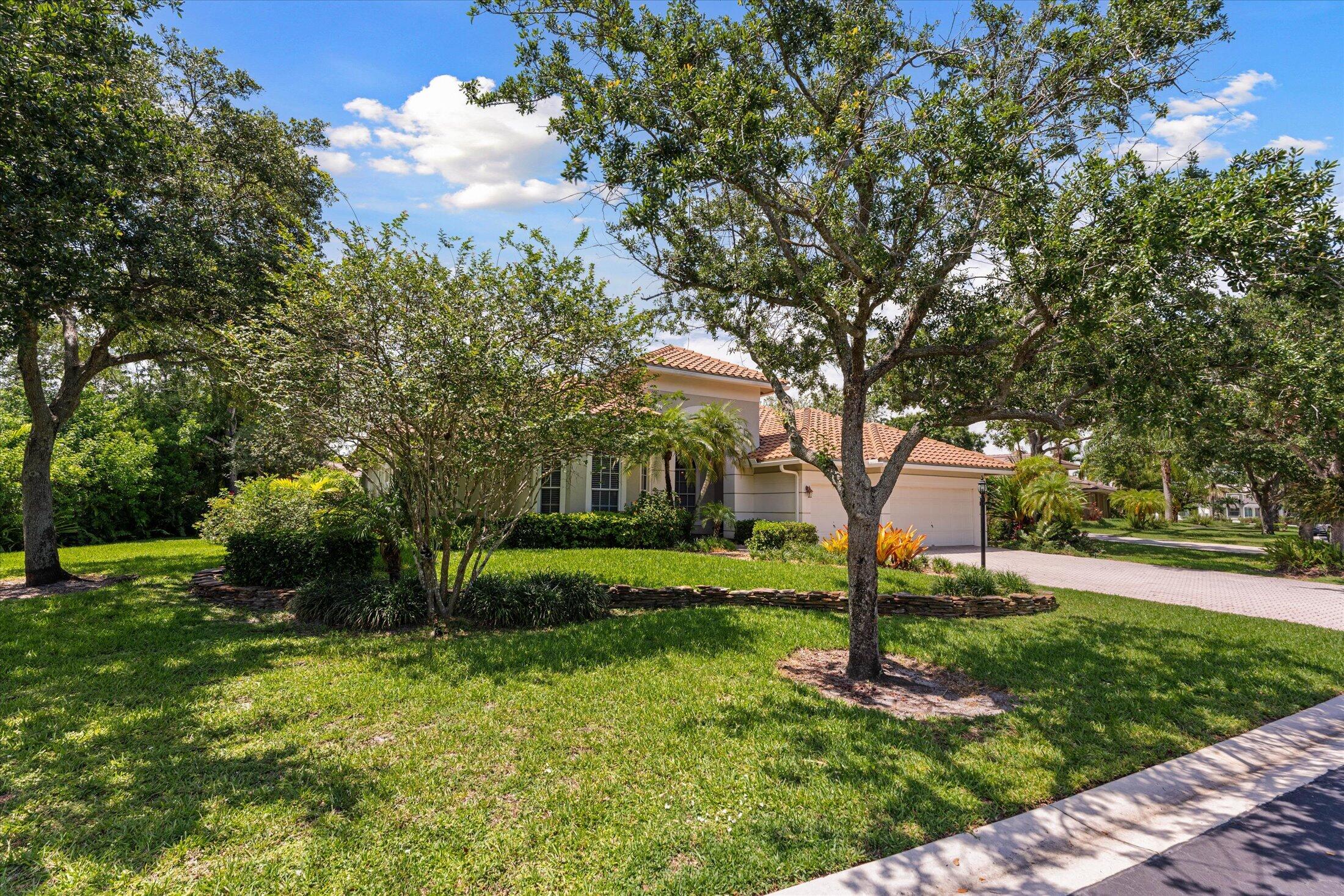 MEADOW RUN WEST - Residential