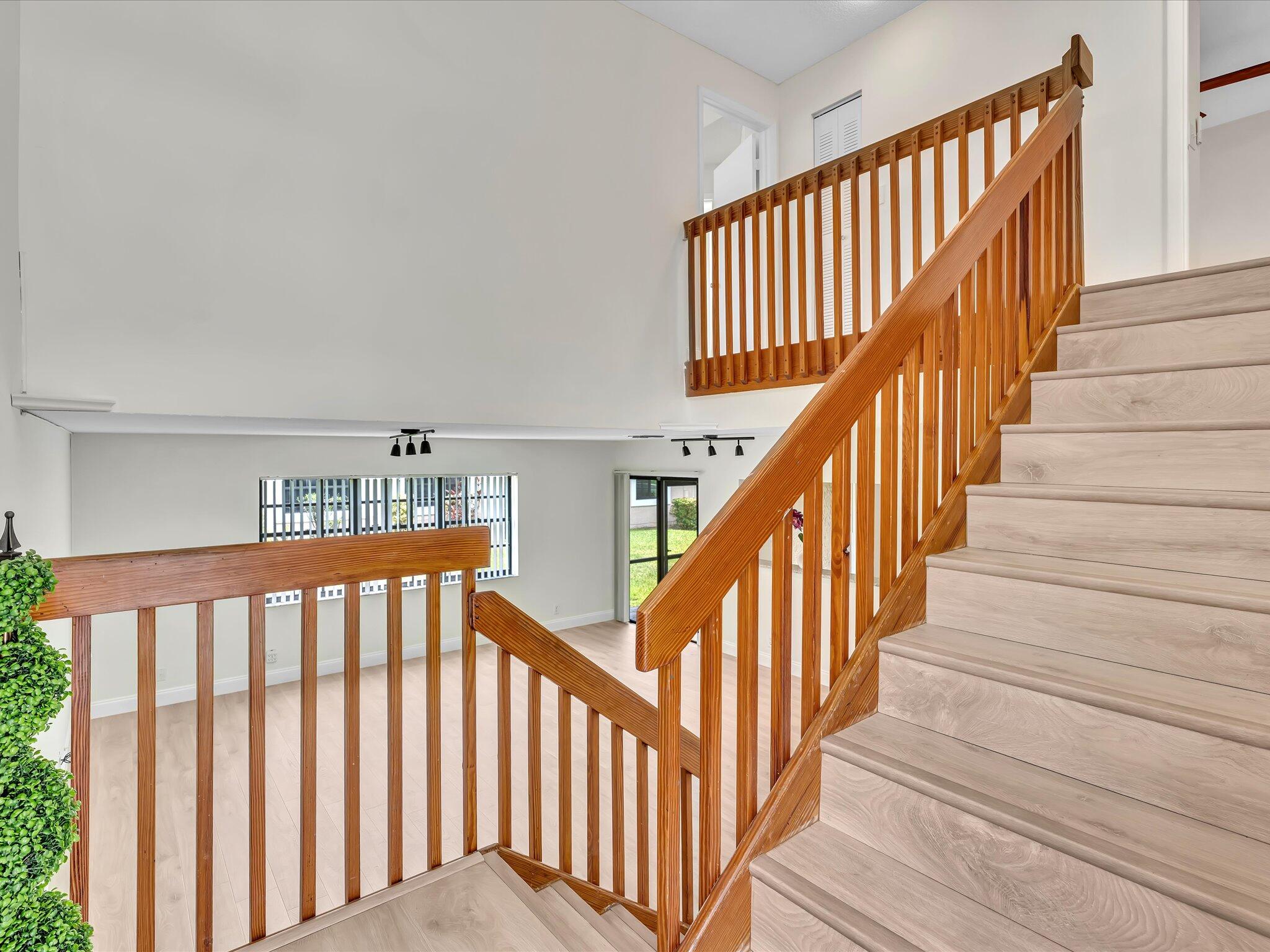 Lakeview Courts - Residential